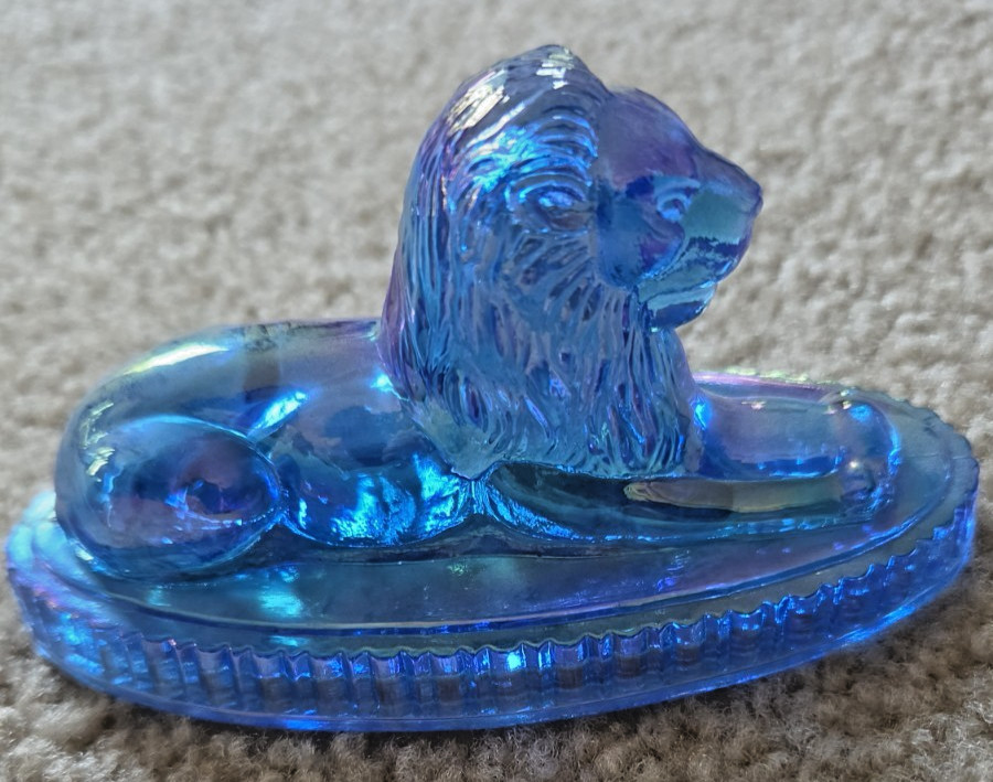 Summit Art Glass Oscar Lion #1 Victoria Blue Irid. Fig Paperweight R Vogelsong