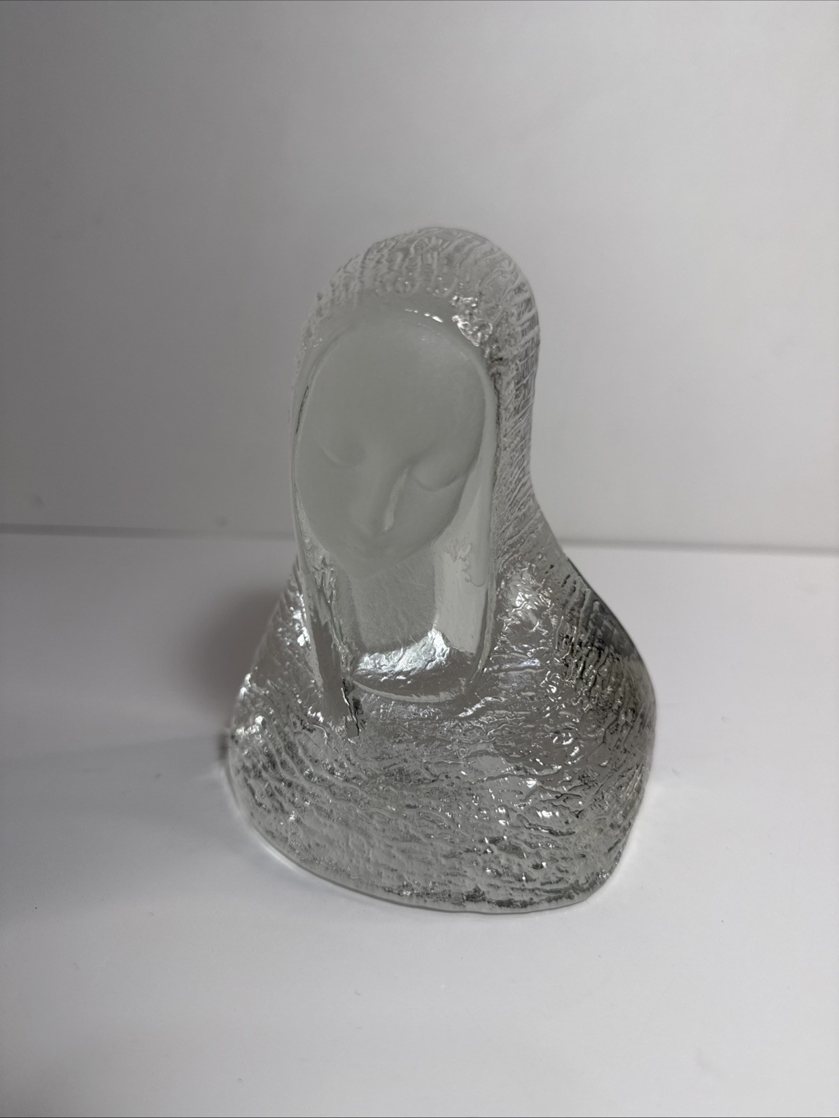 Vintage Viking Glass Madonna Mary Bust 4.75 in.