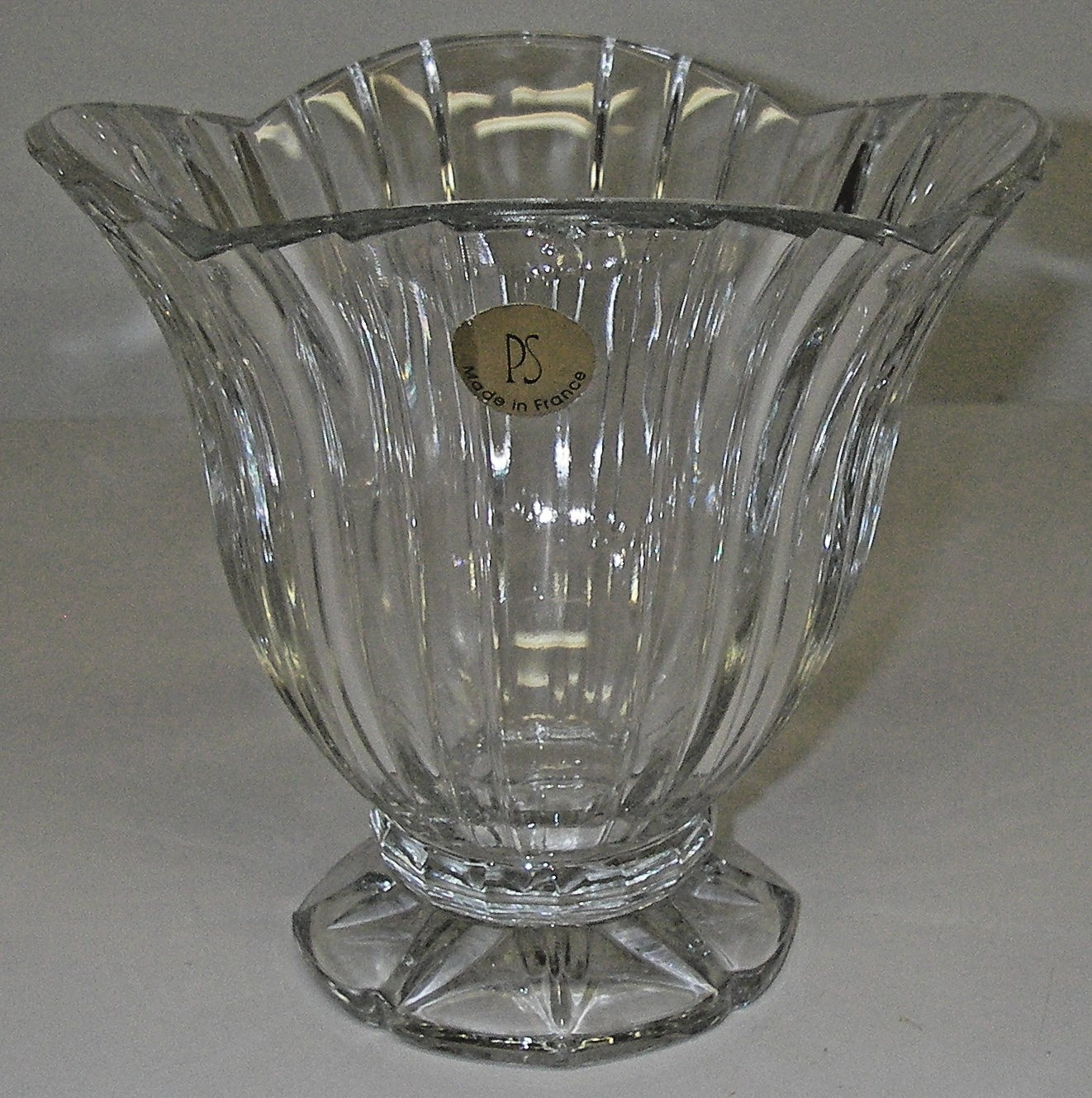 PS Paul Sebastian Crystal Glass Made n France Vase w Label 5¾” scalloped ribbed
