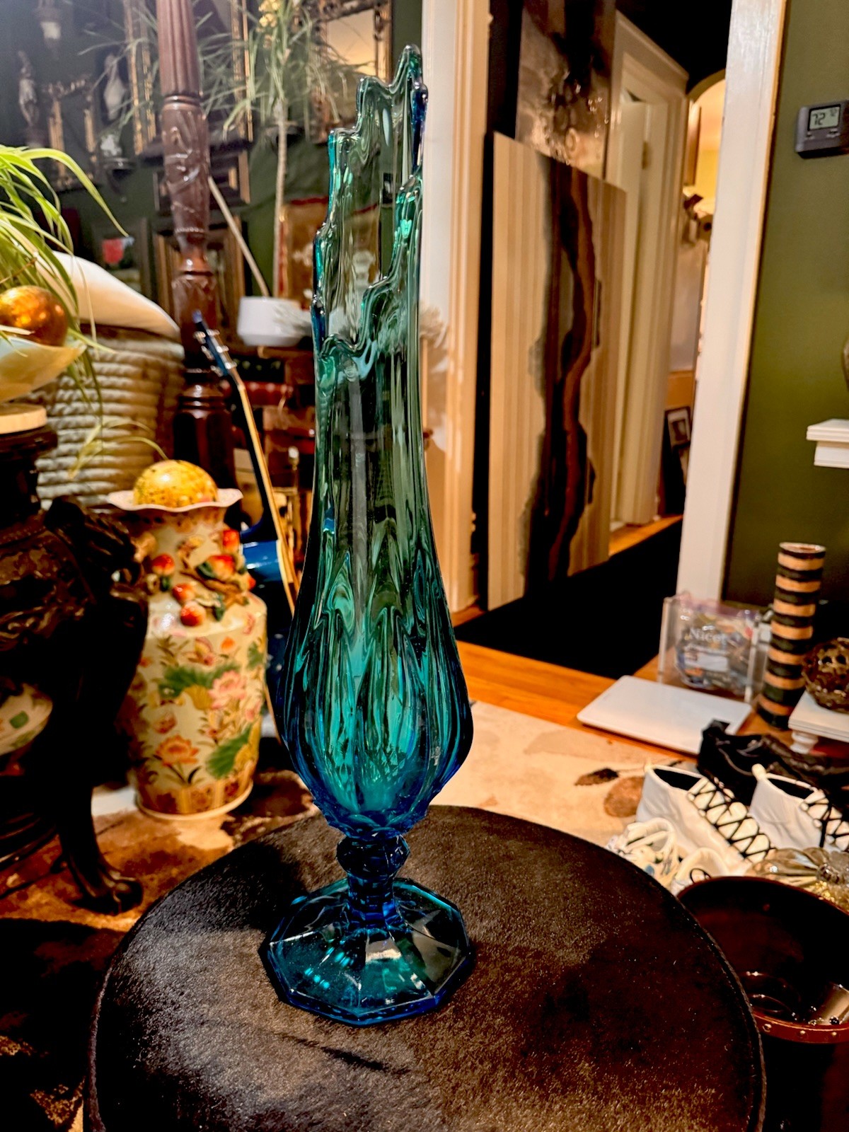 16.75″ L E Smith MCM Peacock Blue Dominion Art Glass Swung Footed Vase