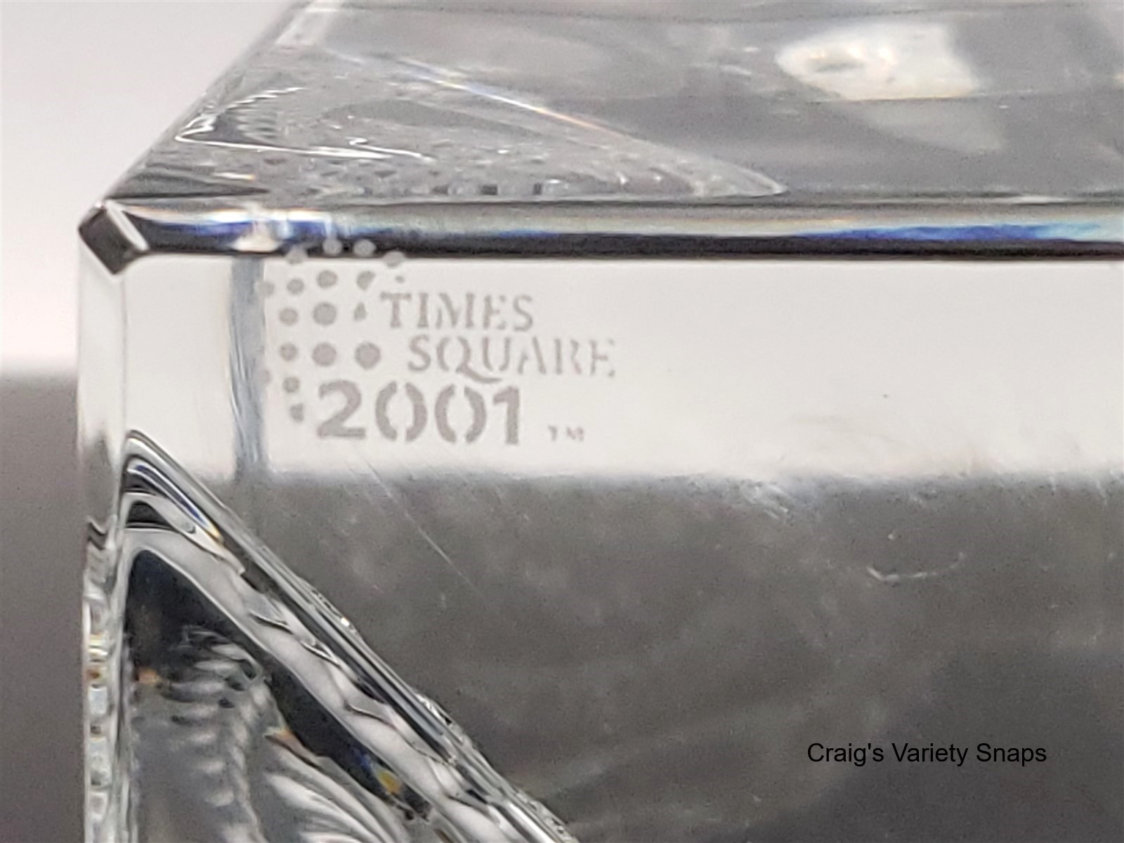 Waterford Crystal New York Times Square 2001 New Years Obelisk Paperweight