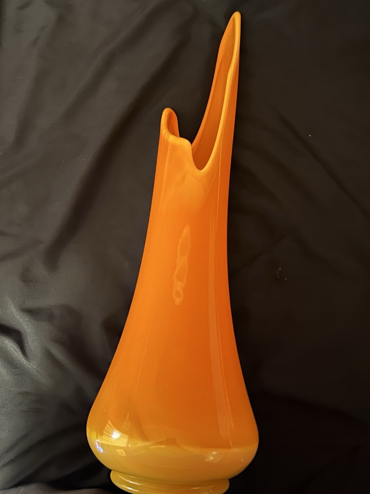 L.E. Smith Glass Bittersweet Orange Swung Vase Mid Century Modern Decor ~18”