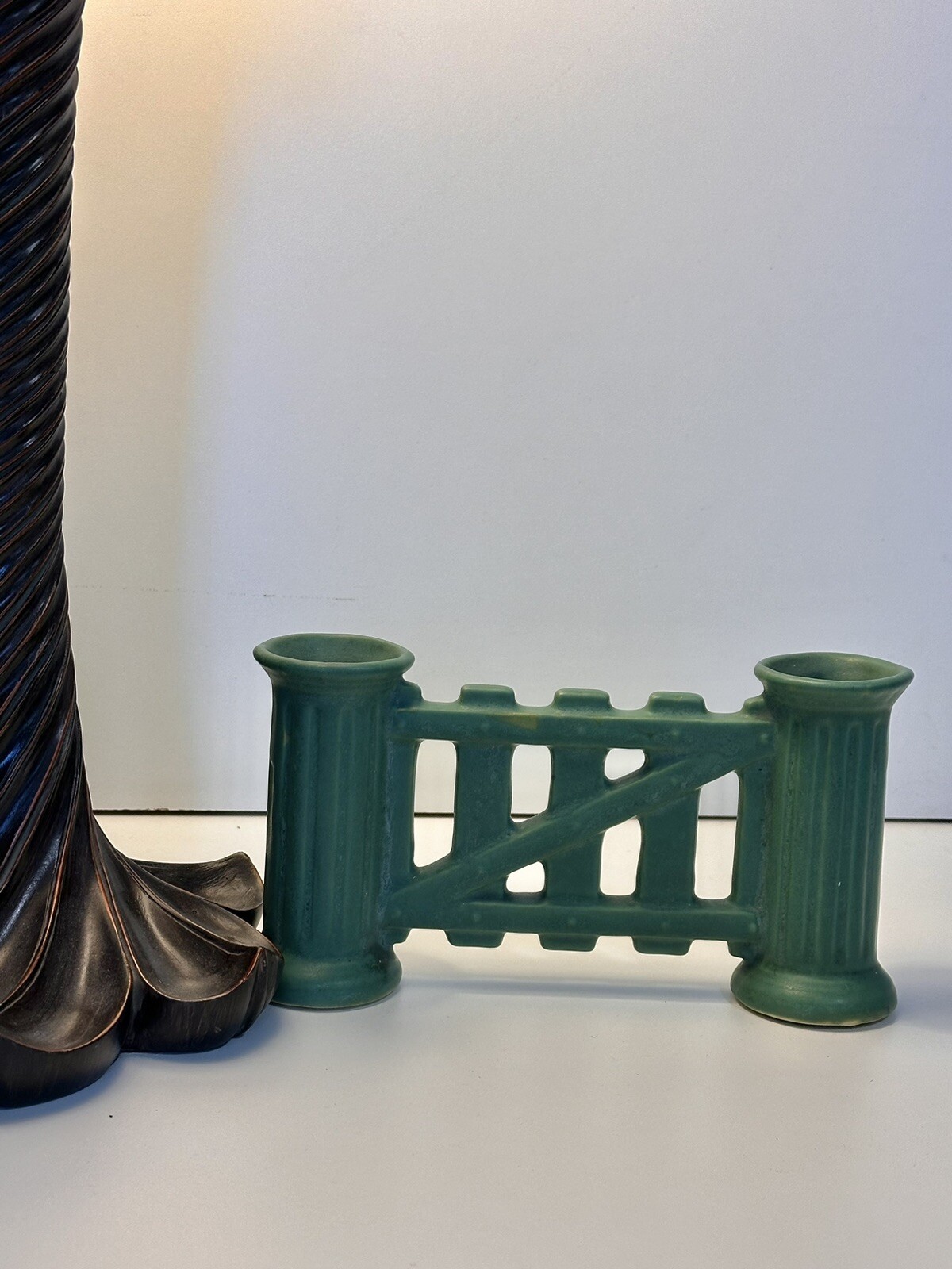 Roseville Pottery “ Matt Green “ # 7 Double Bug Gate Vase In 1907