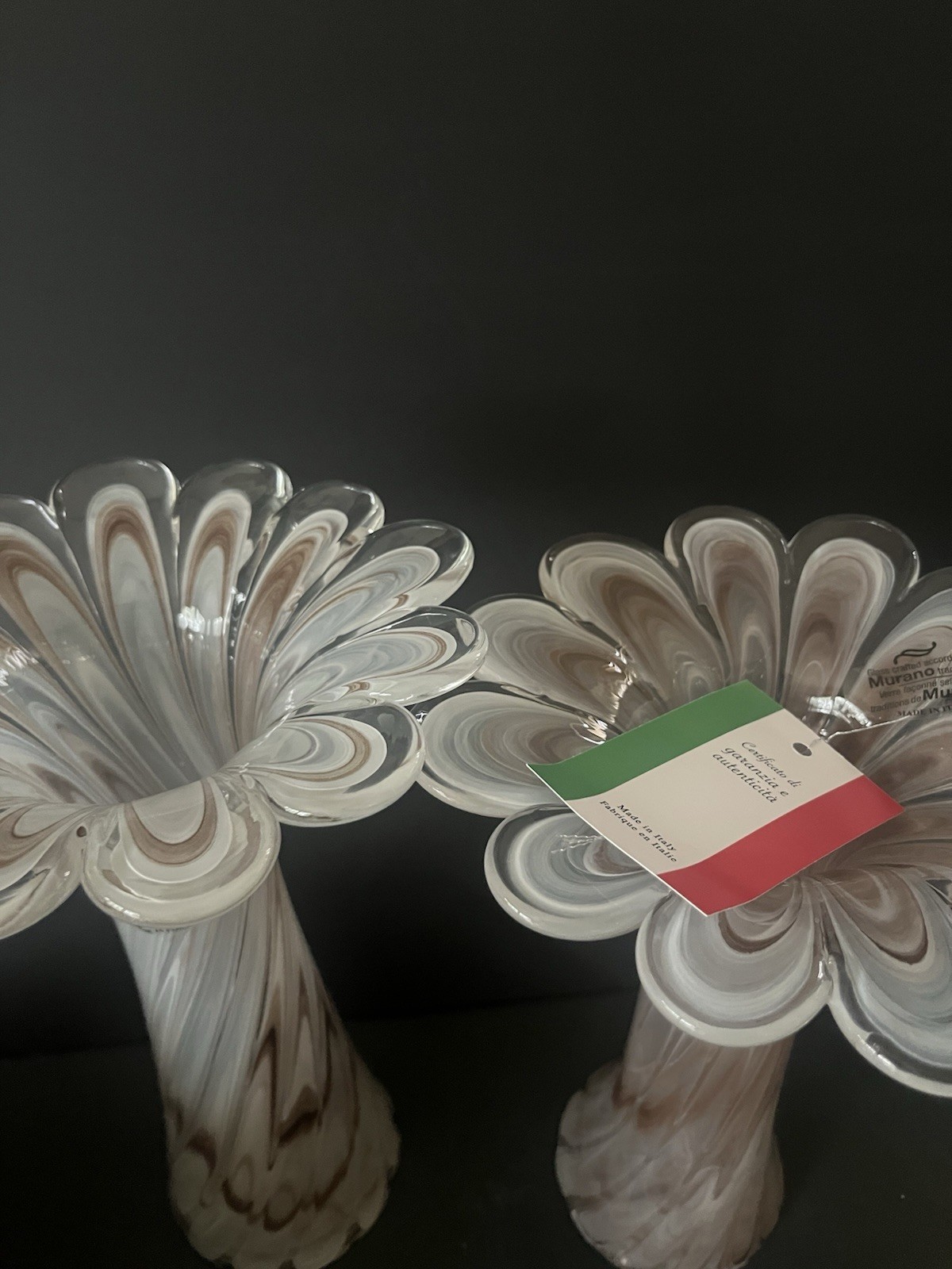 2 NEW ARTISTIC MURANO ART GLASS VASE SWIRL /SCALLOPED TOP . MADE IN ITALY