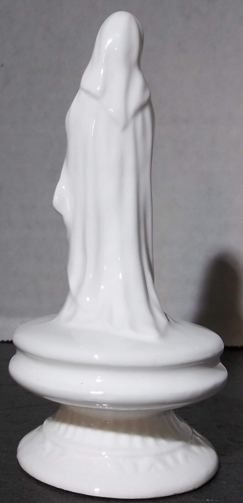 Vintage Inarco Japan E-2504 Virgin Mary Praying Figurine Pedestal Base Small