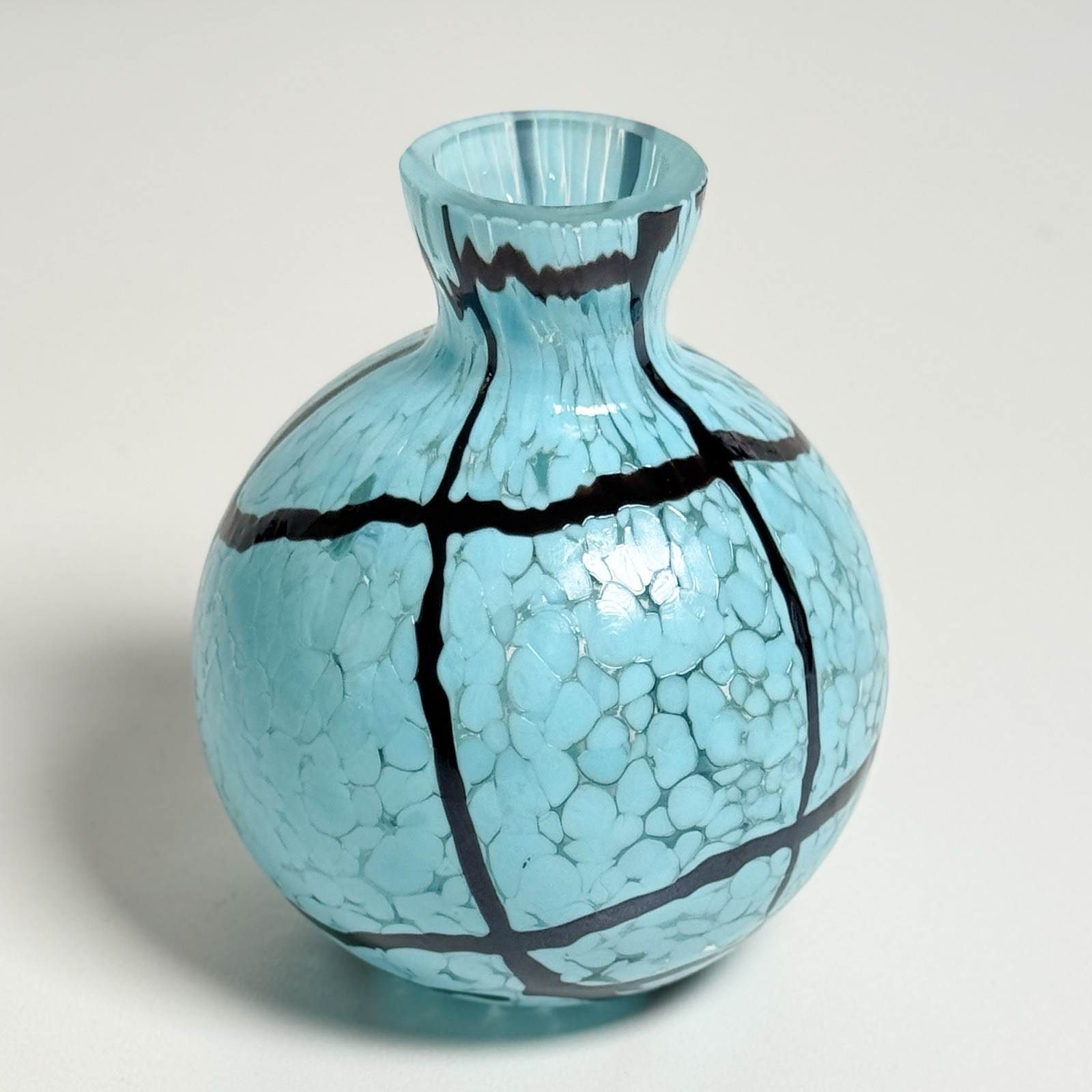 Vintage Hand Blown Art Glass Bud Vase Turquoise Blue Black Webbed Pattern 4″