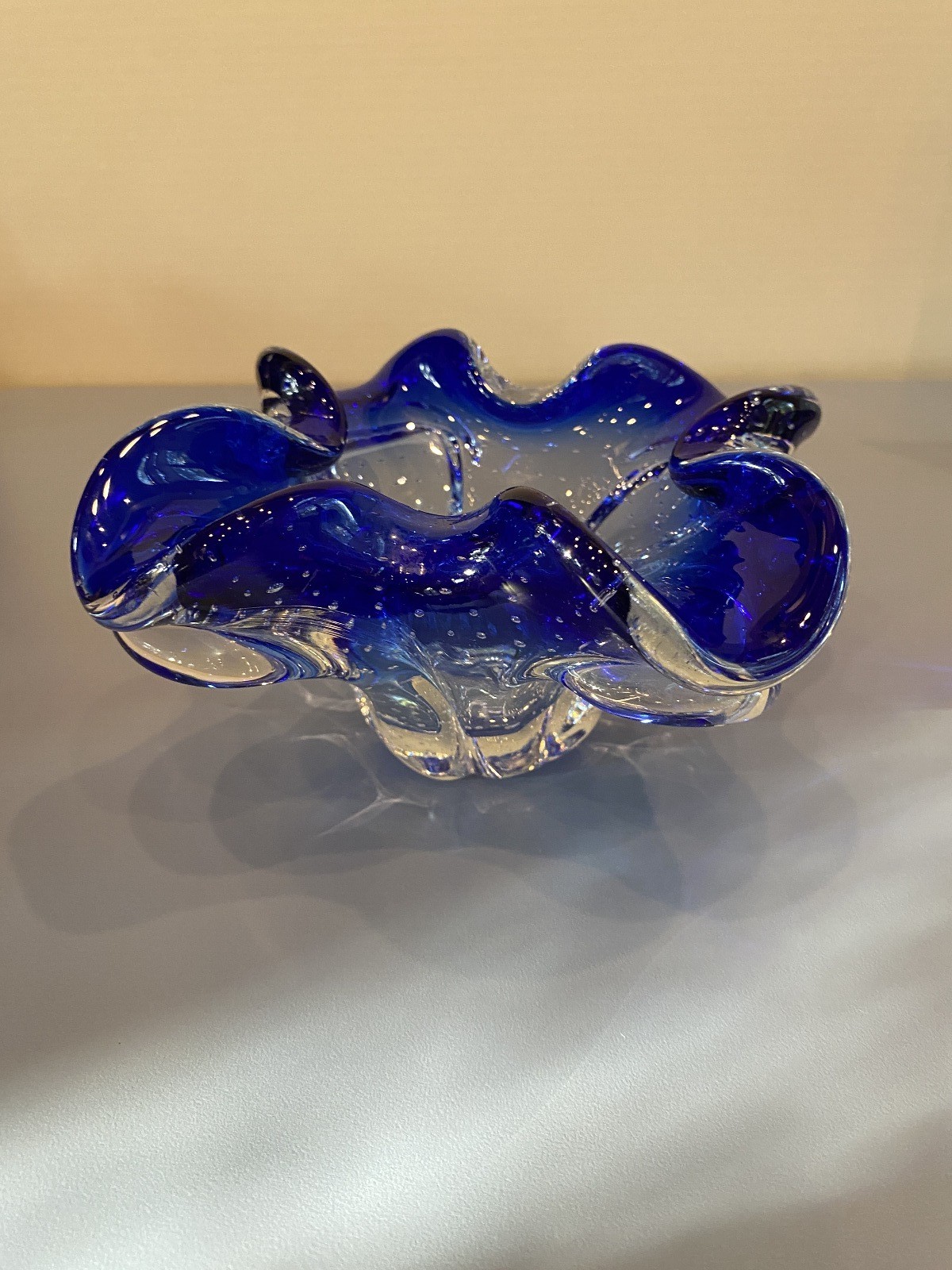 STUNNING VTG Cobalt Blue & Clear MURANO Art Glass Ashtray Bowl W/Bubbles 3.5″H