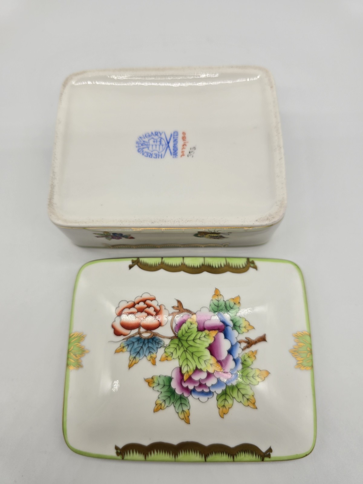 Herend Hungary Queen Victoria Rectangular Trinket Box