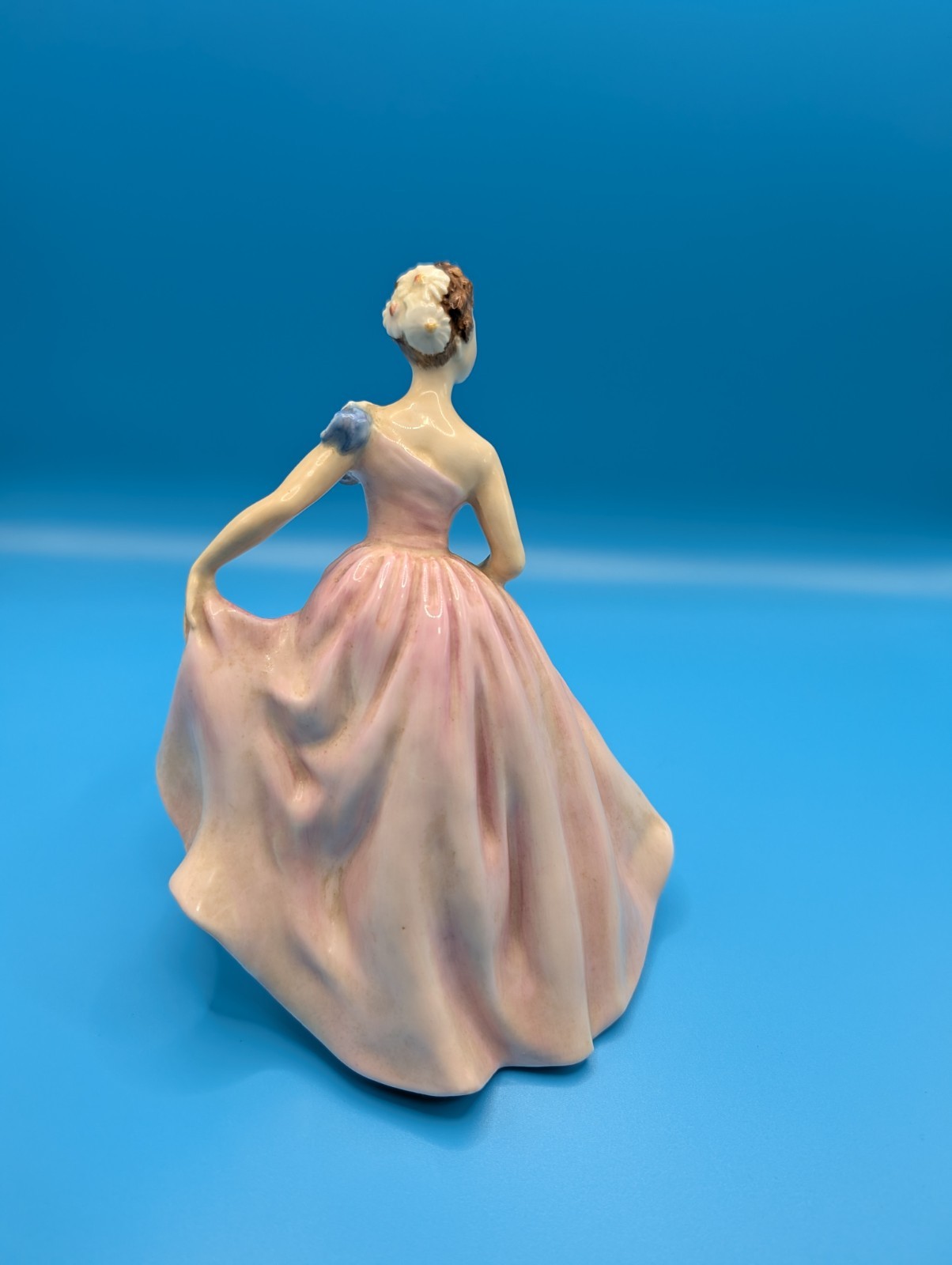 Royal Doulton Bone China Vintage Ladies Figurine Set HN2216 HN2139 HN3215