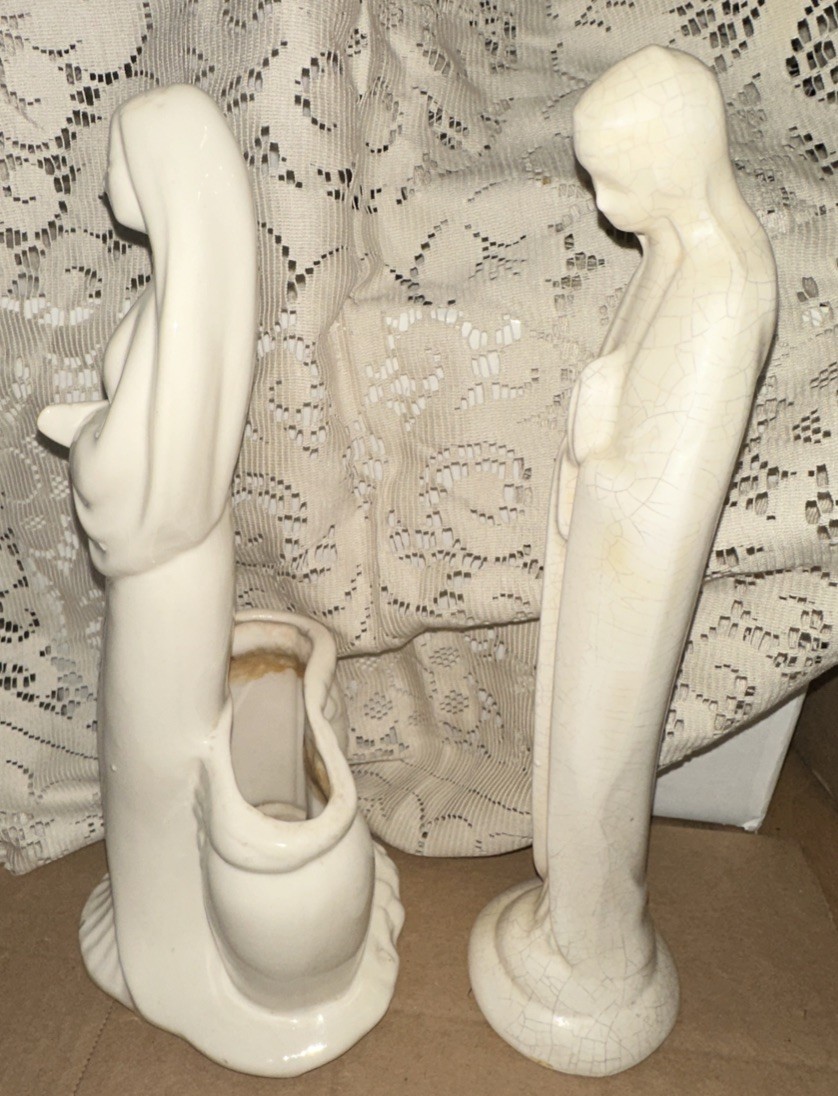 Vtg 12″ Haeger Pottery & Holland mold Madonna/ Mary Planter/figurine Ivory/cream