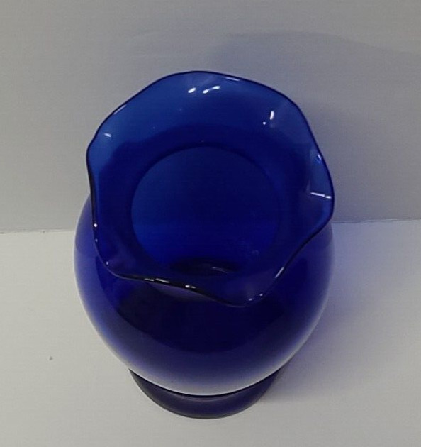 Vintage Collectible Cobalt Blue Blown Art Glass Ruffled Edge Vase – 6 inches Tal