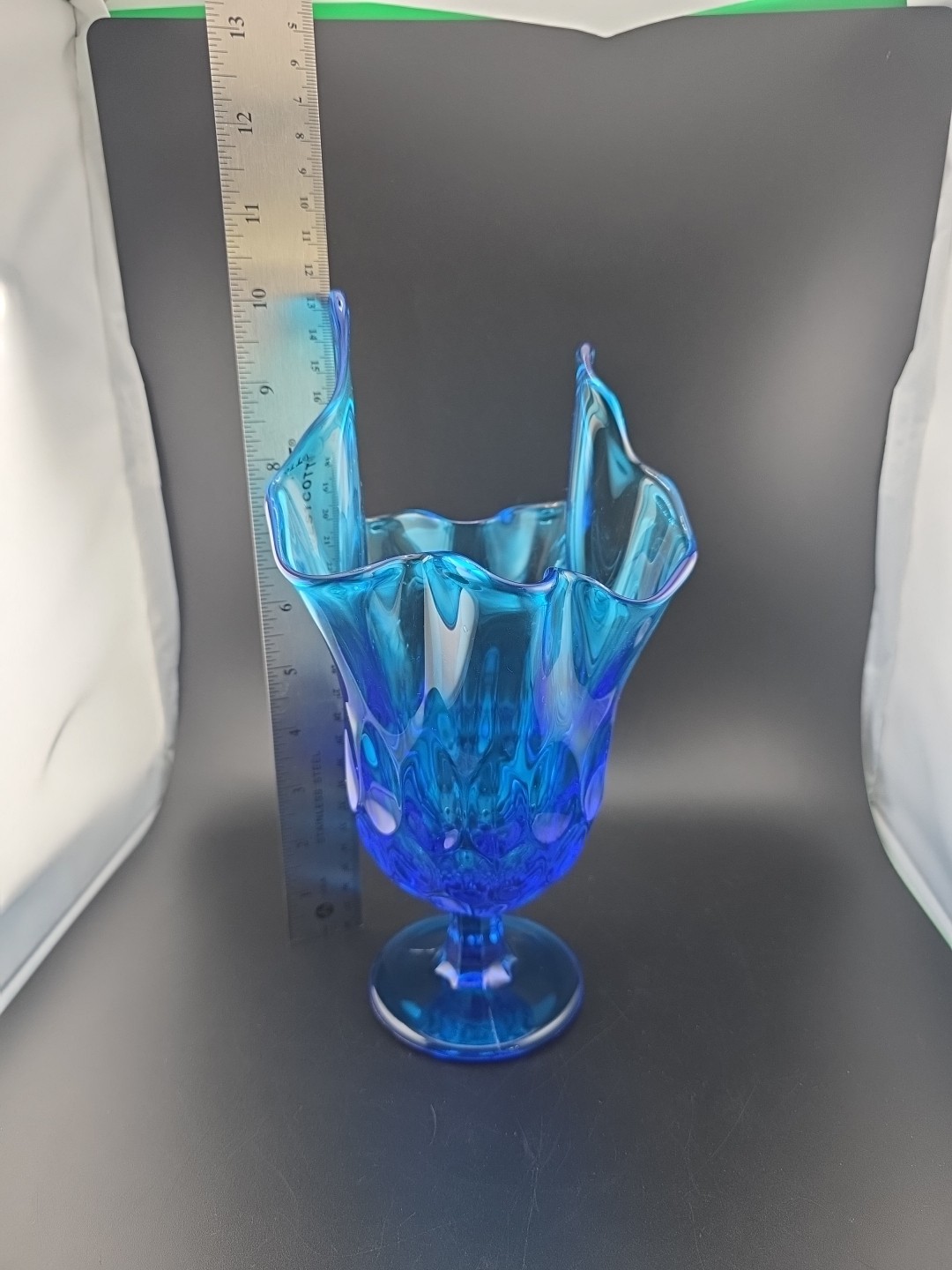 Vtg Fenton Vase Colonial Blue Sapphire Hankerchief Thumbprint Design 10 Inch Tal