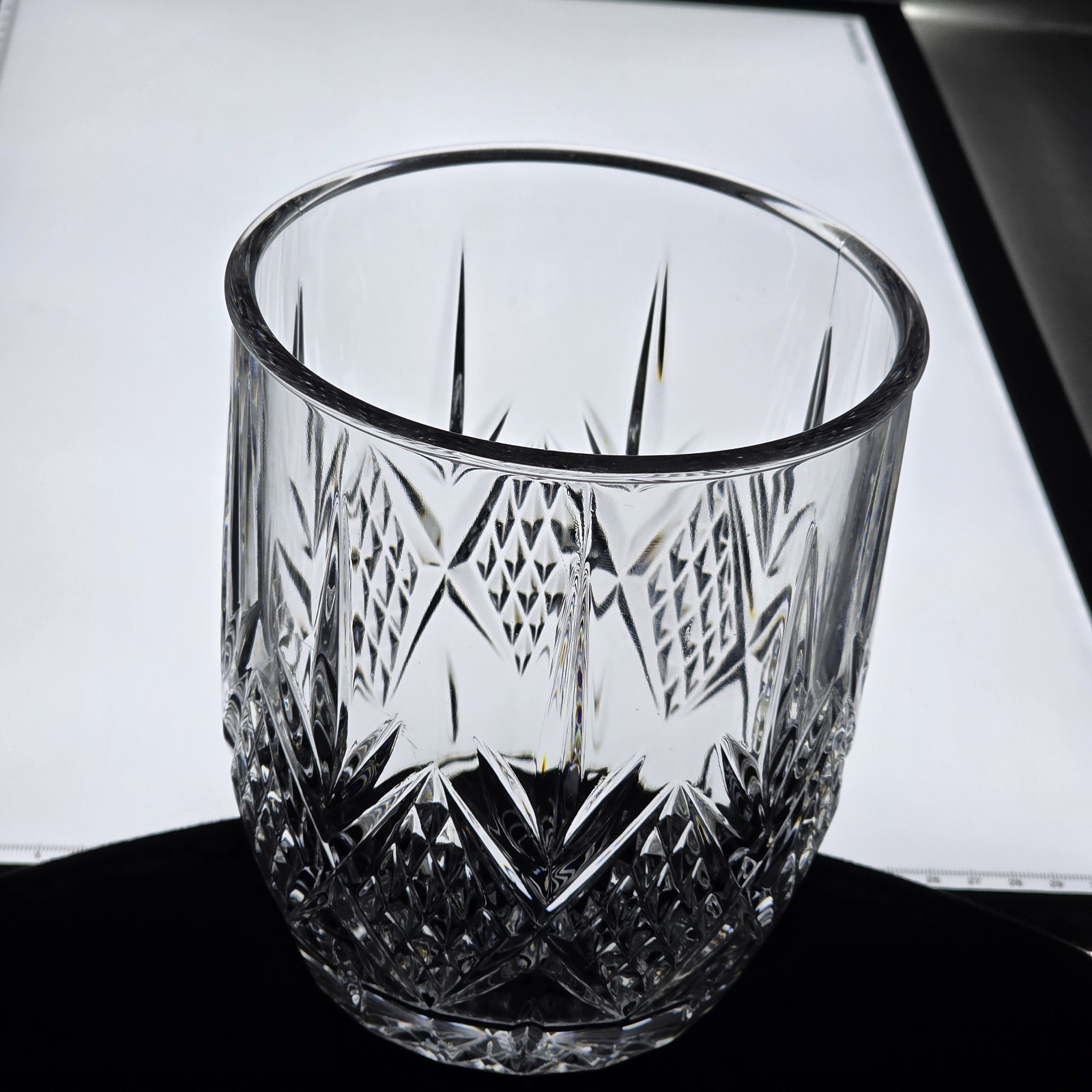 Cristal d’Arques Fontenay 24% Lead Crystal Short Vase France Heavy 5.75″ x 5″