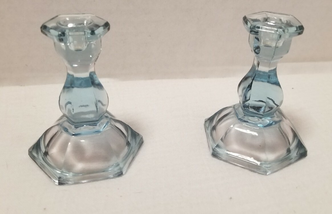 VINTAGE BLUE CANDLEHOLDERS & DISH SET VERY RARE POSSIBLE FENTON/DEPRESSION 3 PCS