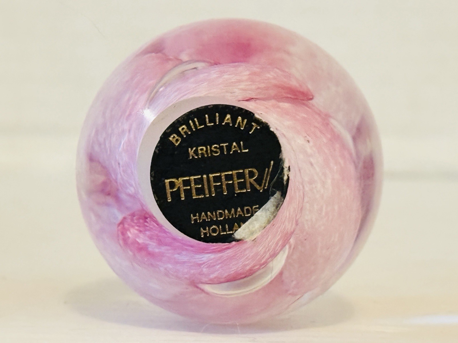 Pfeiffer Brilliant Kristal Pink Ribbon Egg Shaped Paperweight Holland 2.5”