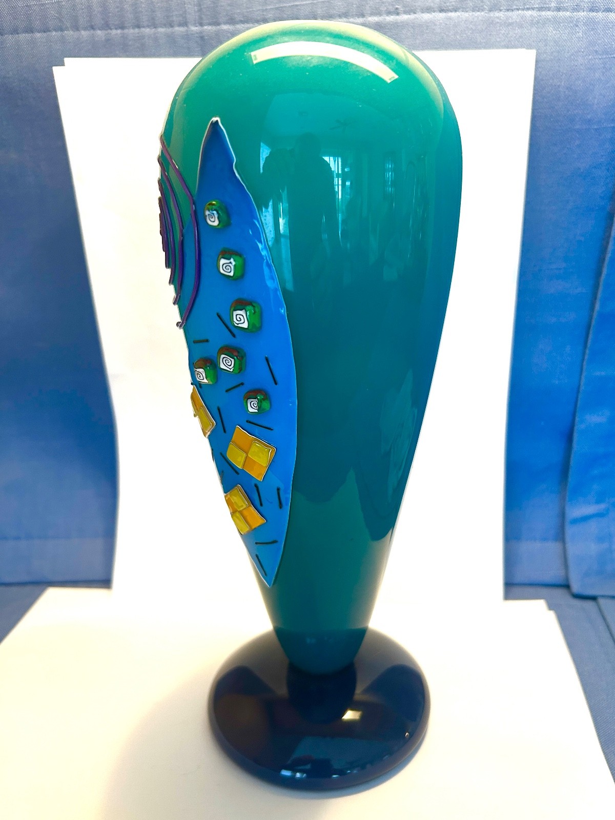 ART GLASS FROM CALIFORNIA VIBRANT AQUA / BLUES 10.5 INCHES TALL