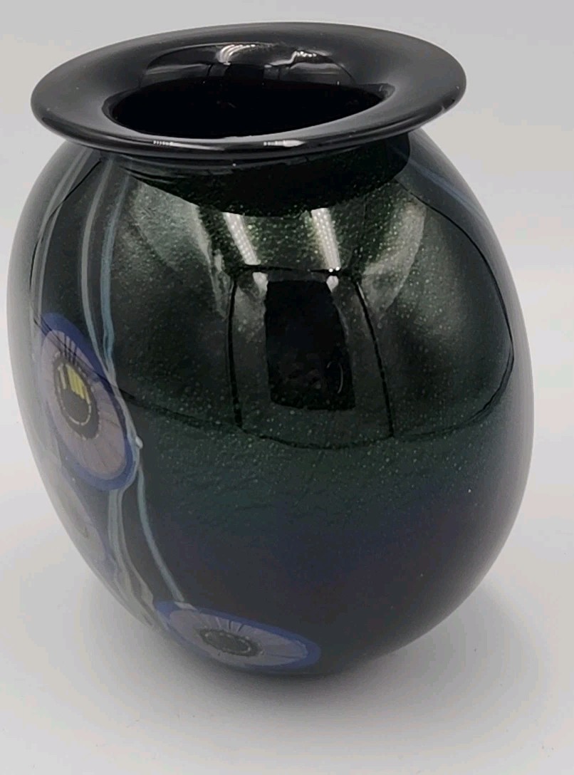 Eickholt 2001 Multicolored Dichroic Seascape Urchin Glass Vase 5 1/4″ T