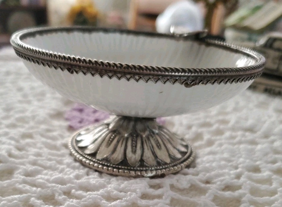 White Guilloche Style Enamel Ashtray Jewelry Dish Neoclassical Early 20th Centry