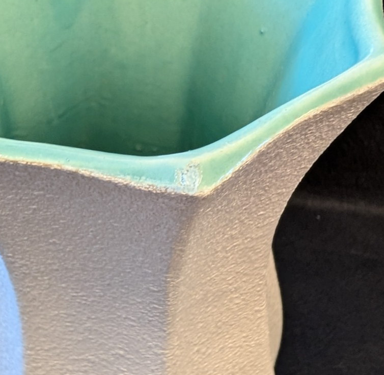 MCM Vintage 14″ Royal Haeger 472 White Matte Spatter Glaze Vase Aqua Interior