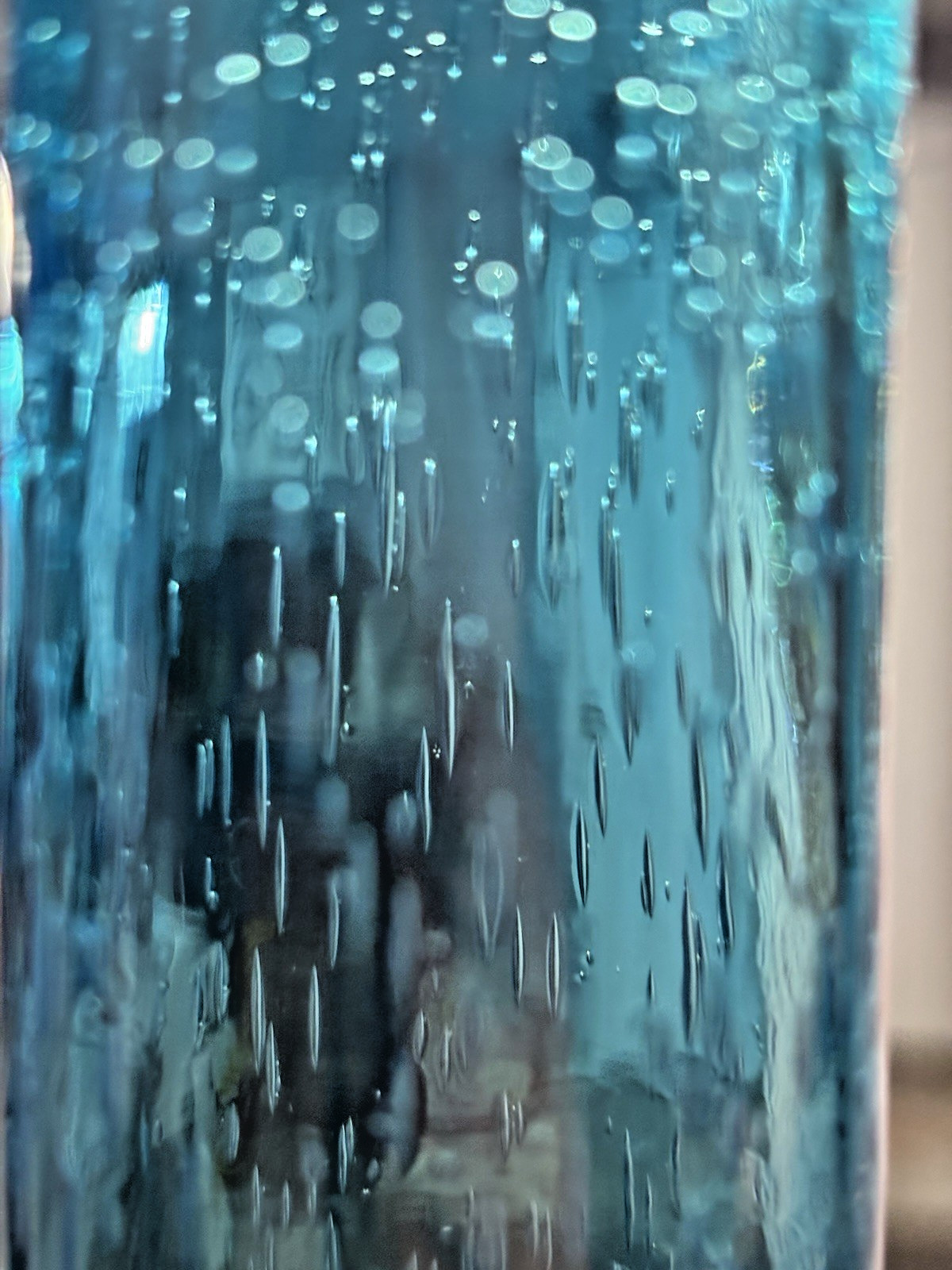 Hand Blown Margie’s Garden Aqua Turquoise Bubble Art Curved Glass Vase 13″ EXC