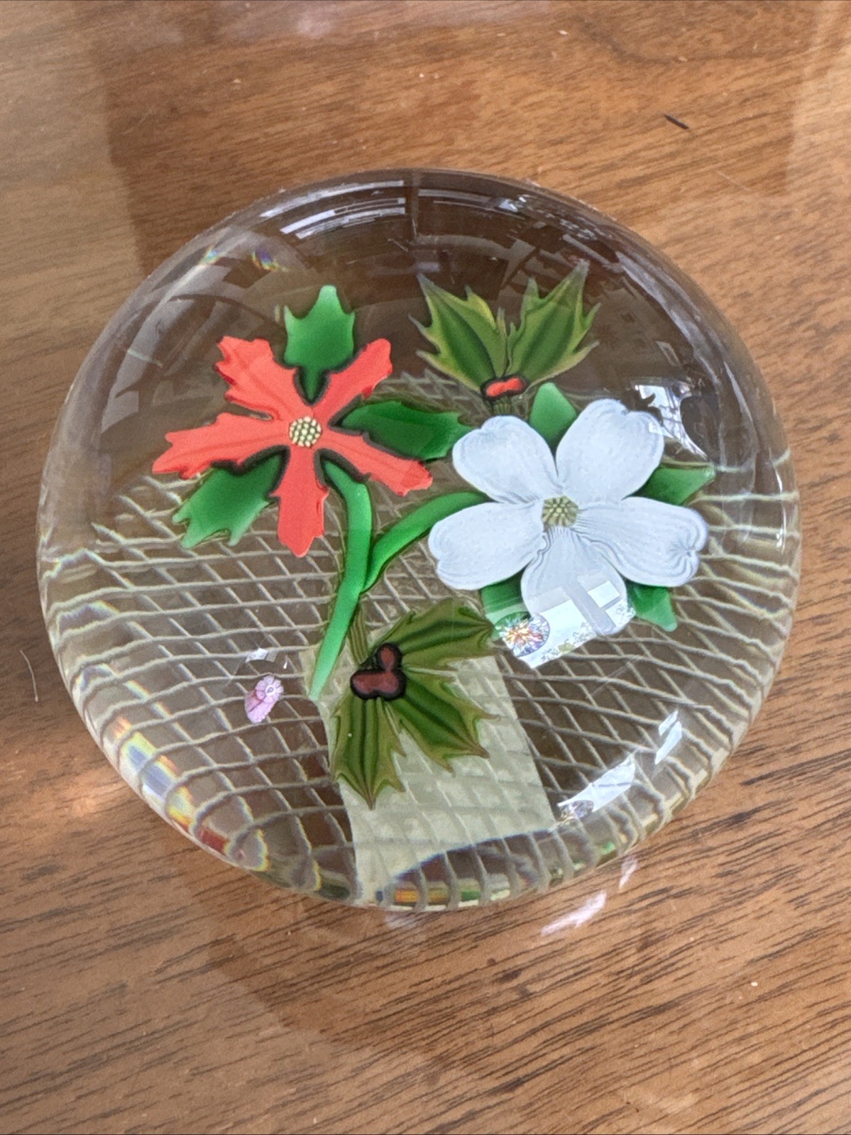 Perthshire 1984 Christmas Bouquet Poinsettia Holly Faceted Holiday Paperweight