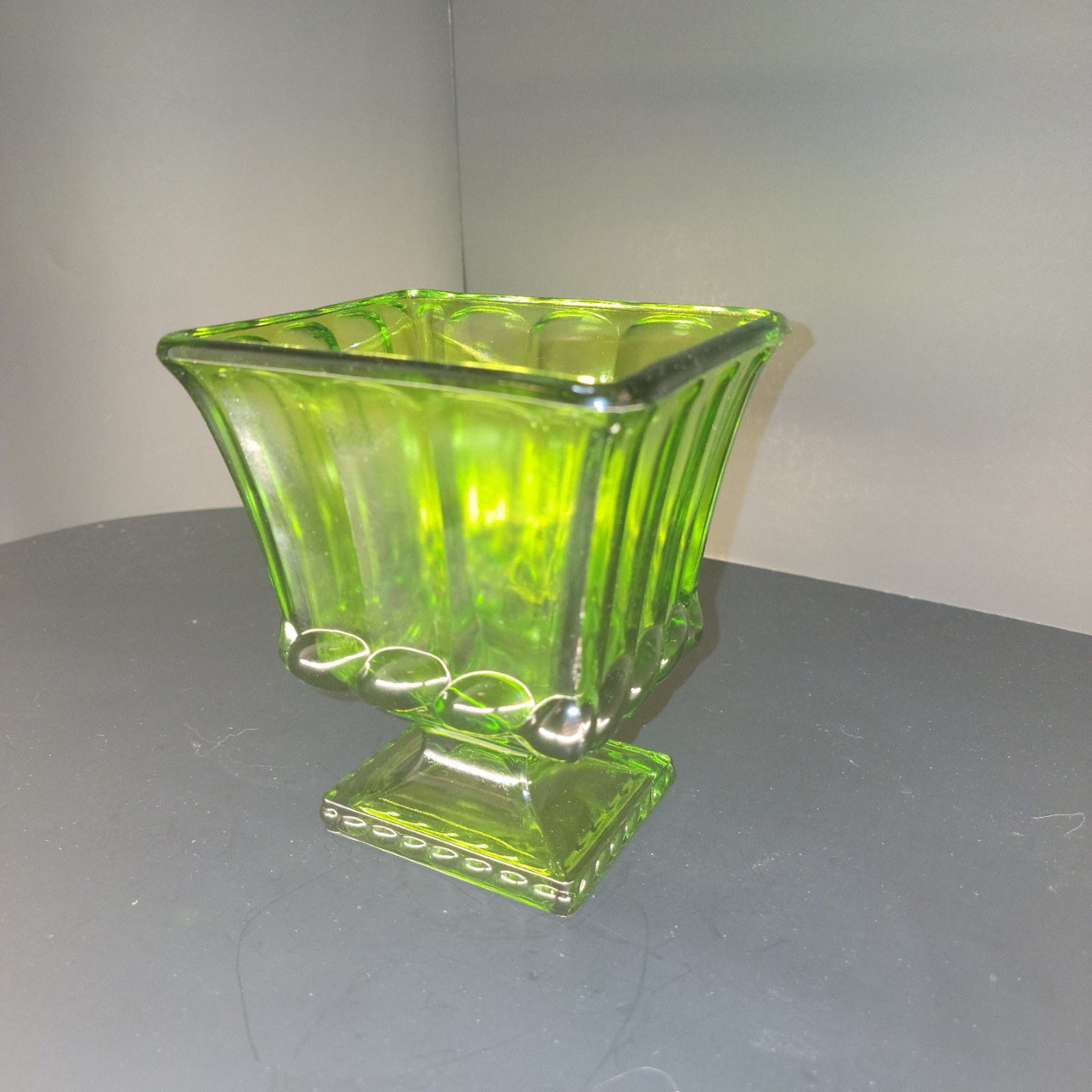 Vintage Indiana Glass Avocado Green Pedestal Vase / Planter – MCM Footed Dish