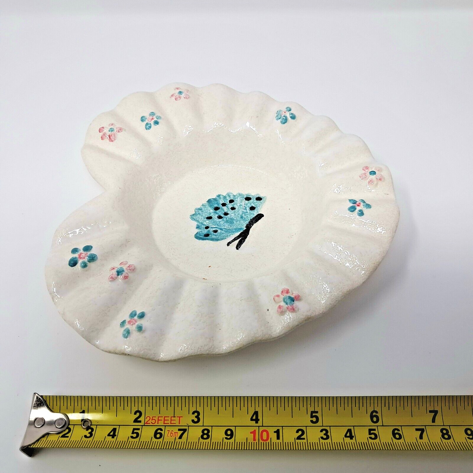 Hull 1956 Heart shaped Ashtray white w/ blue Butterfly 7″ wide vintage Pottery