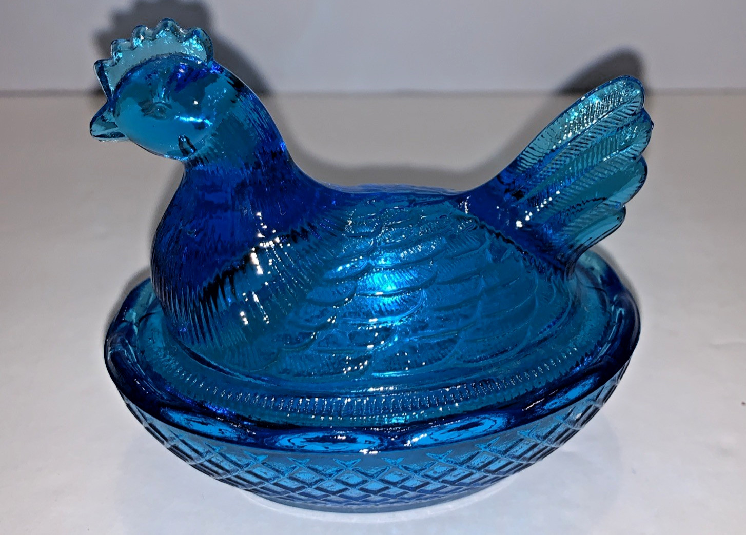 Vintage L.E. Smith Hen on a Nest Marine Blue Glass Miniature 3-1/2″ Tall
