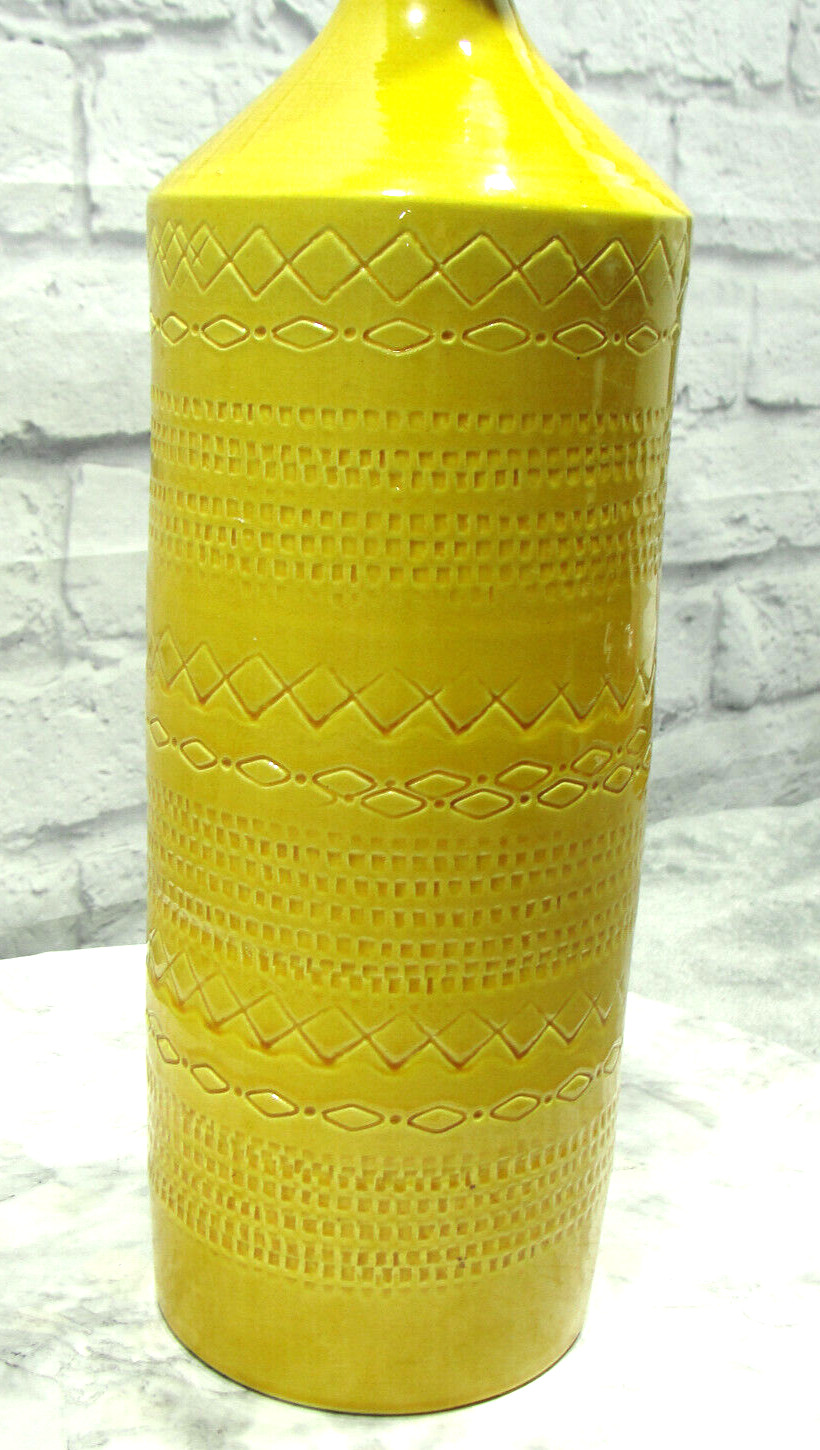Ceramiche Tadinate Yellow Sgraffito Floor Vase Bitossi Style Italy 14.5 ” Tall