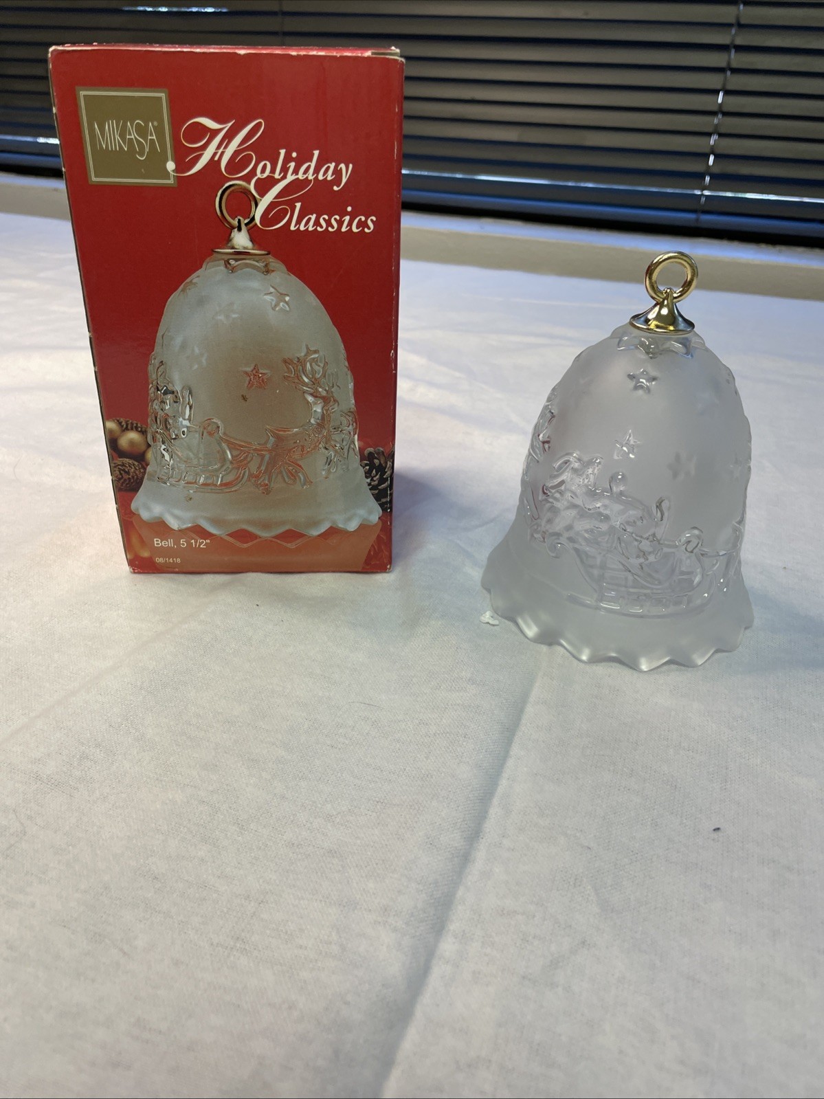 Mikasa Holiday Classics Bell 5.5” In Original Box – # 117