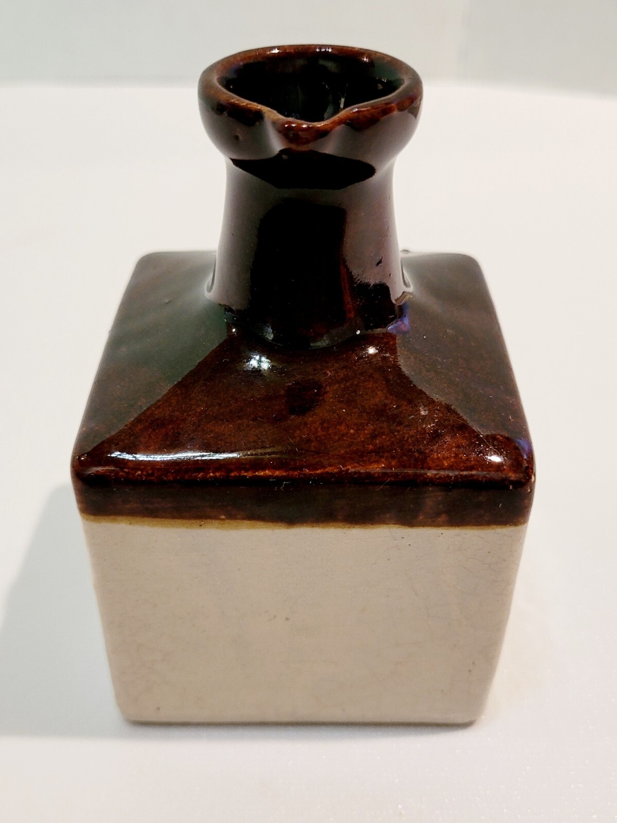 VTG BROWN/TAN STONEWARE POTTERY JUG-SMALL SQUARE 4 1/8″ HI–NO ID MARKS