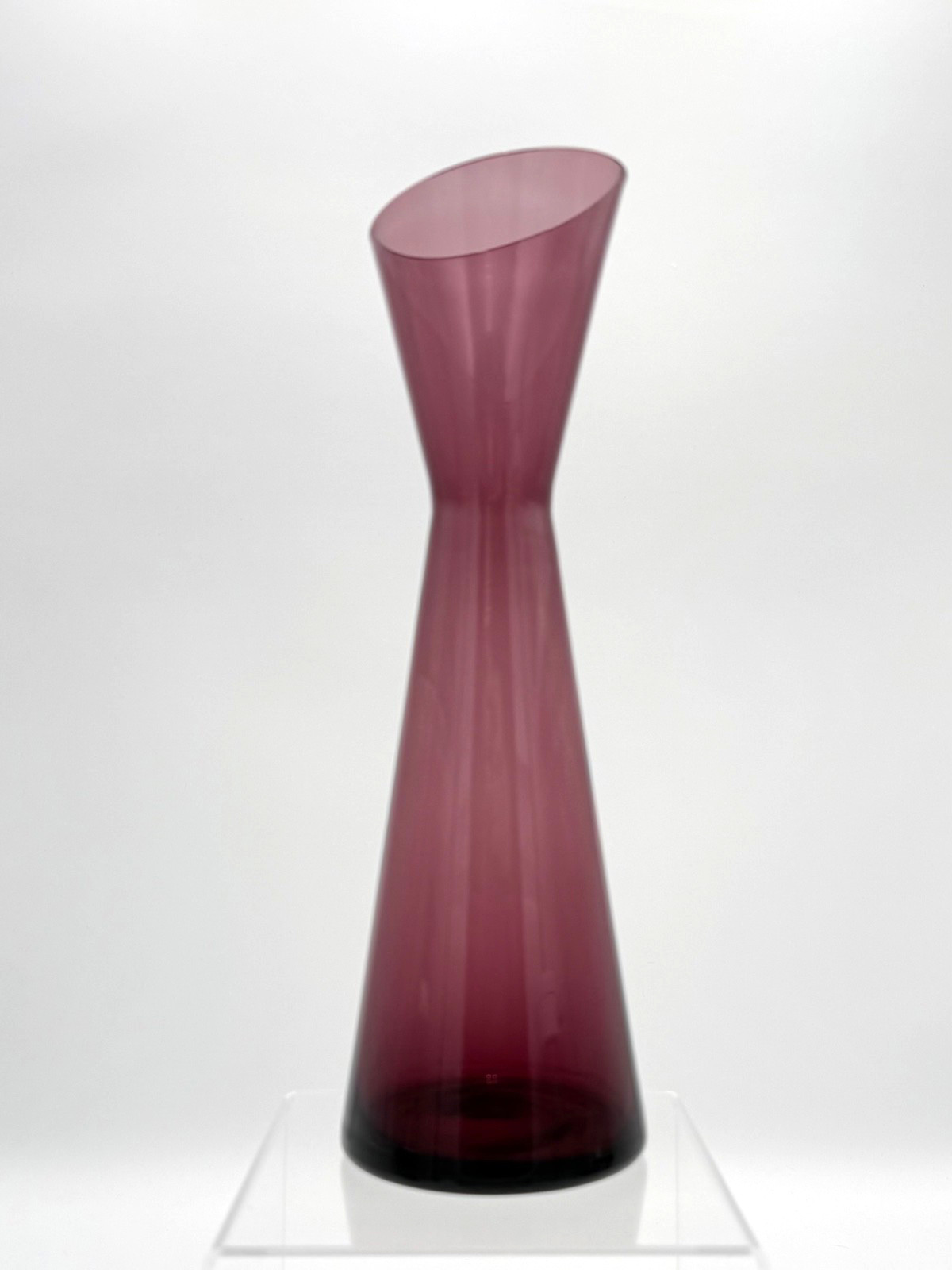 11.75″ Purple Amethyst Morgantown Glass Decor Adams Slant Top Vase #9902 Large