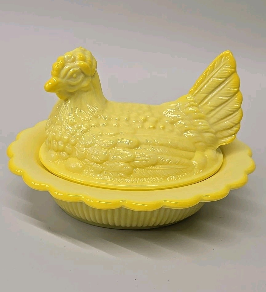 Mosser 6″ Lemon/Dandelion Hen On Nest Dish Split Tail Cadmium GLOW!