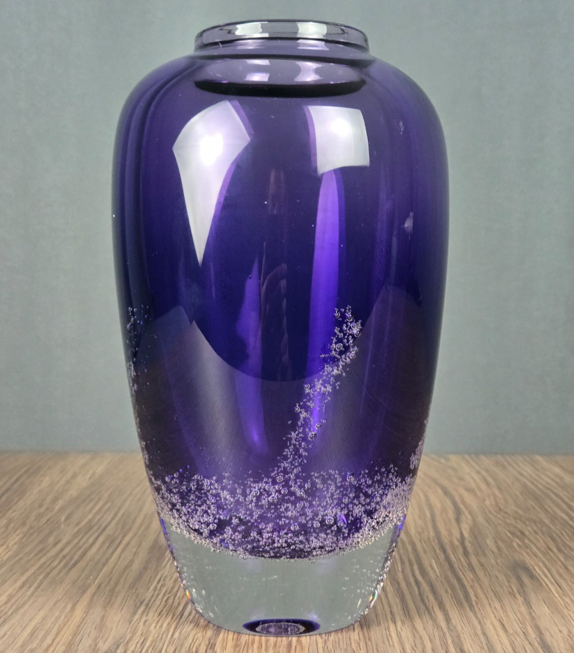 Buzz Blodgett Amethyst Purple clear bubble art glass vase, 8.5″, signed 1993