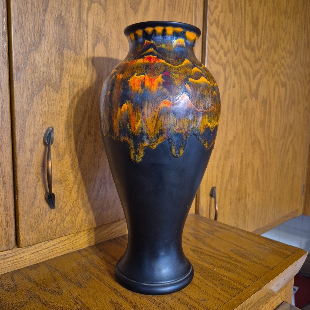 Haeger Pottery Vase #4030 BLACK MYSTIQUE 12in