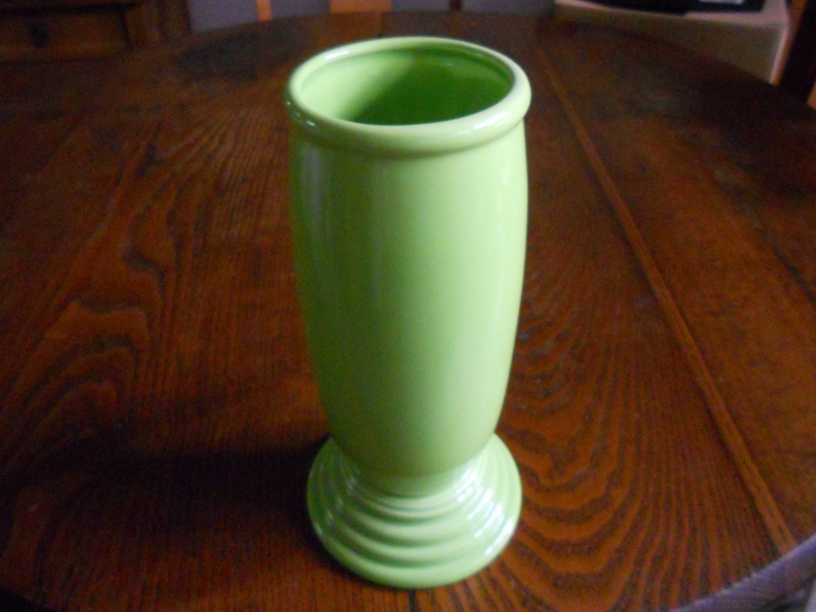 FIESTAWARE 9 5/8″ Millennium III Vase CHARTREUSE