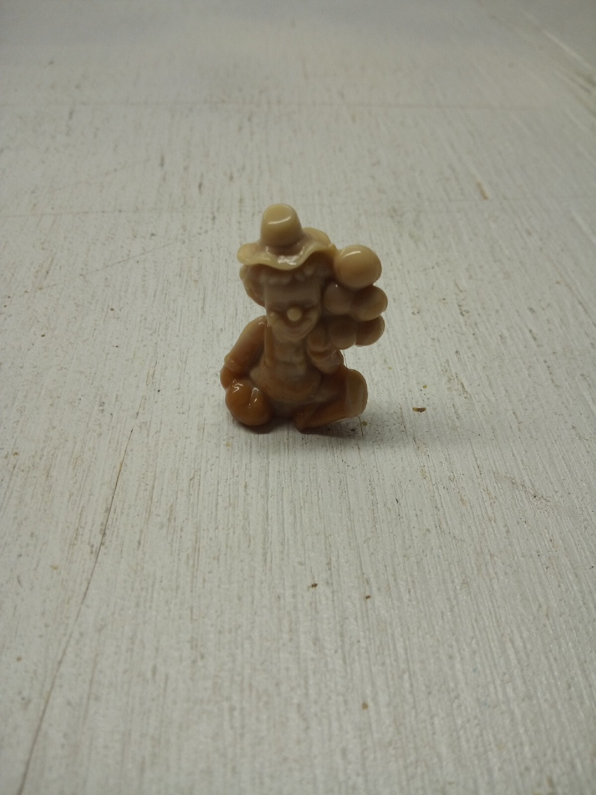 MIB MOSSER GLASS 1-5/8″ “PEE WEE”THE BALLOON CLOWN CARAMEL SLAG GLASS