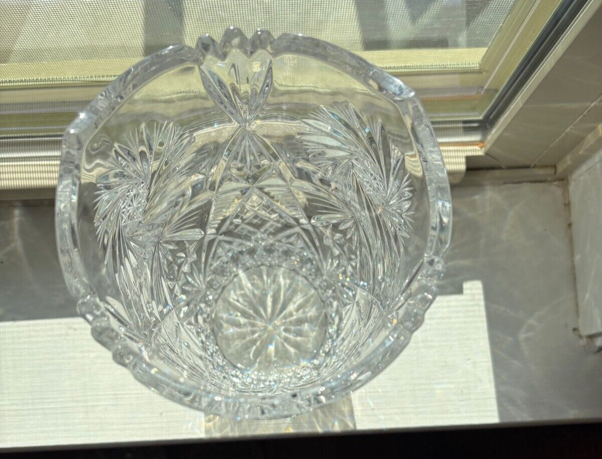 8.75″ Vtg BOHEMIAN Cut Lead Crystal Vase, Sawtooth Rim Pinwheel, Starburst, EUC