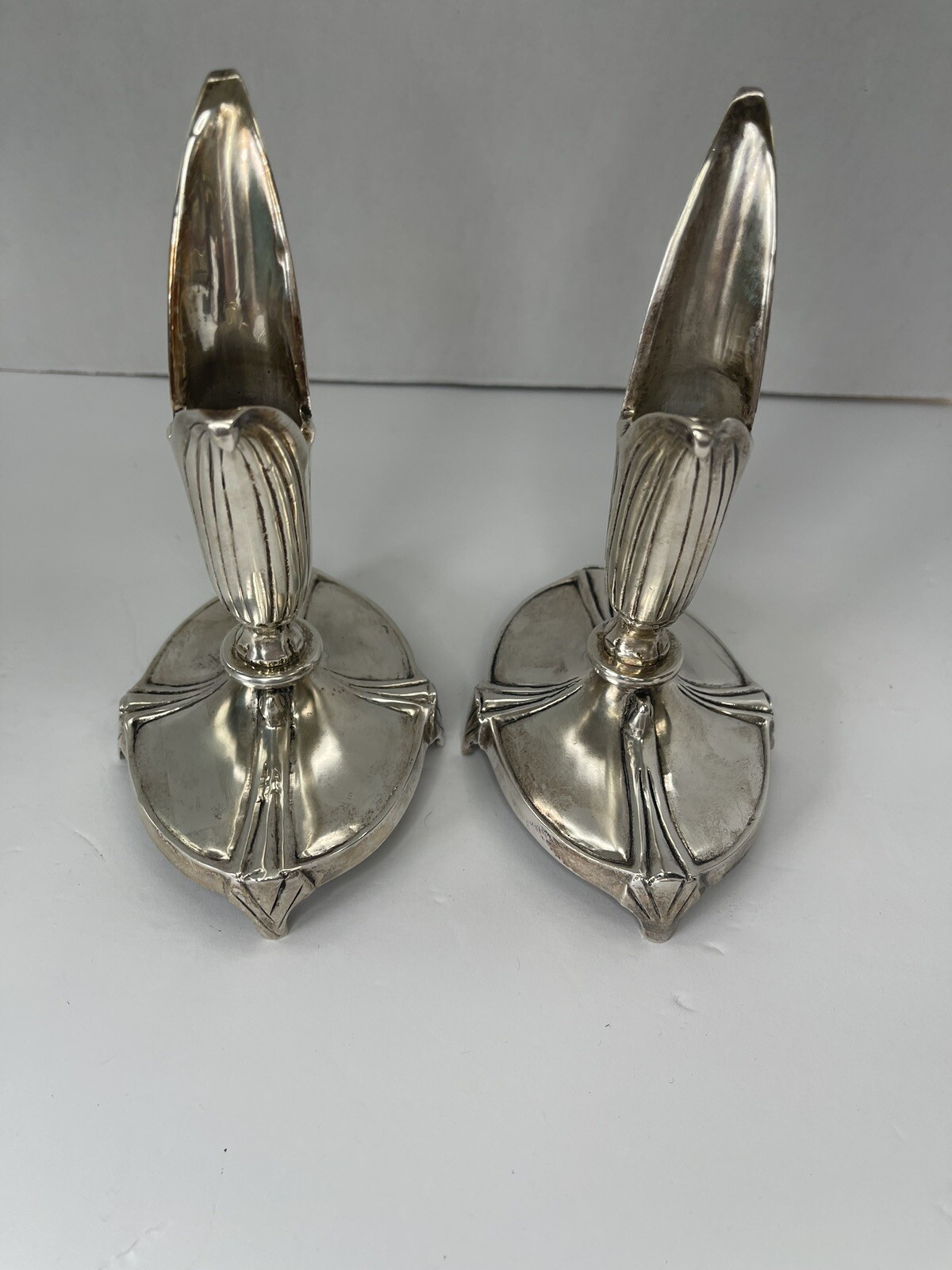 2 Global Views Lily Candlestick holders 6″ Tall Silver tone in Art Deco /MCM