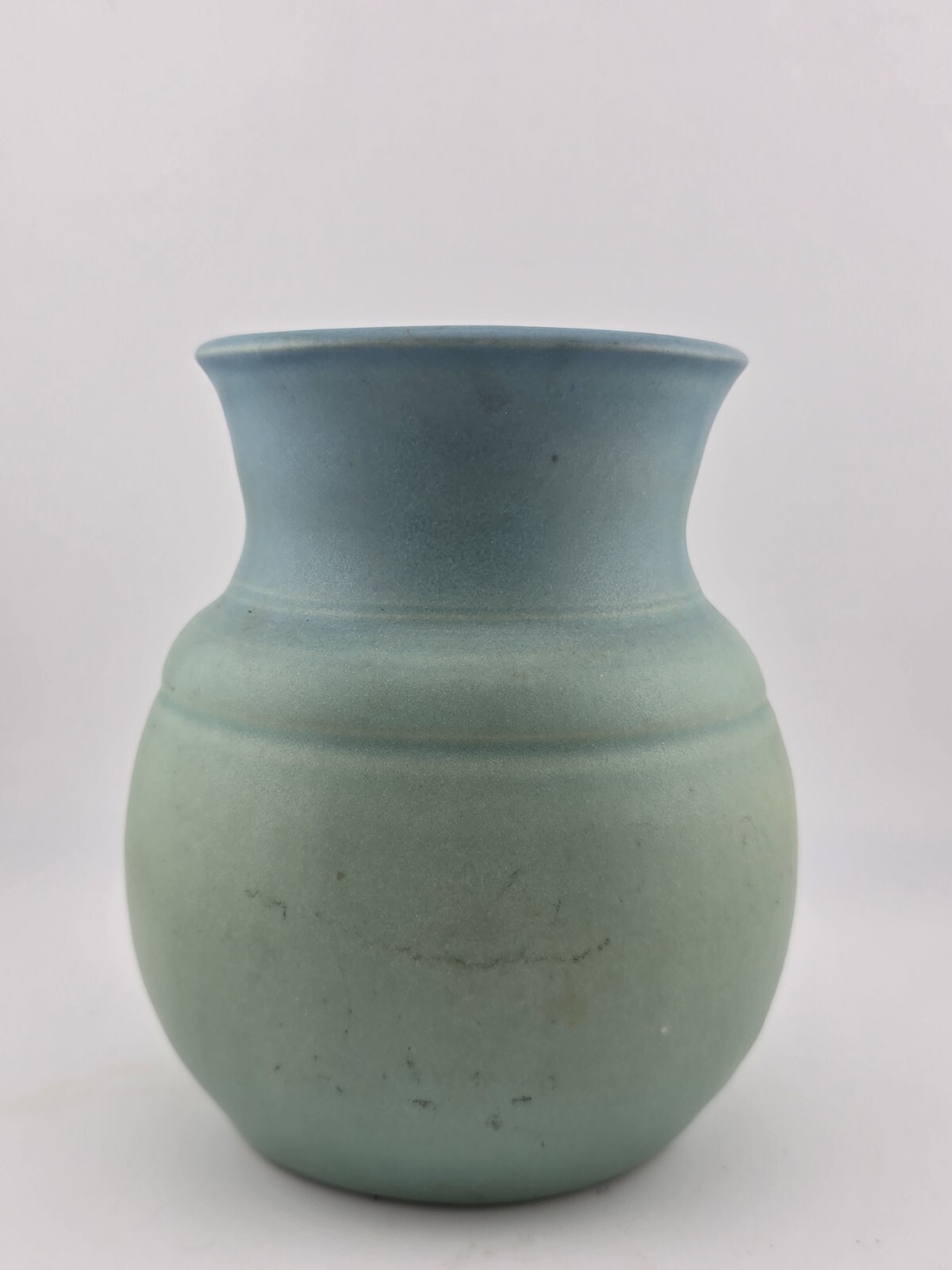 ORIGINAL VAN BRIGGLE HAND THROWN POTTERY VASE TURQUOISE/GREEN