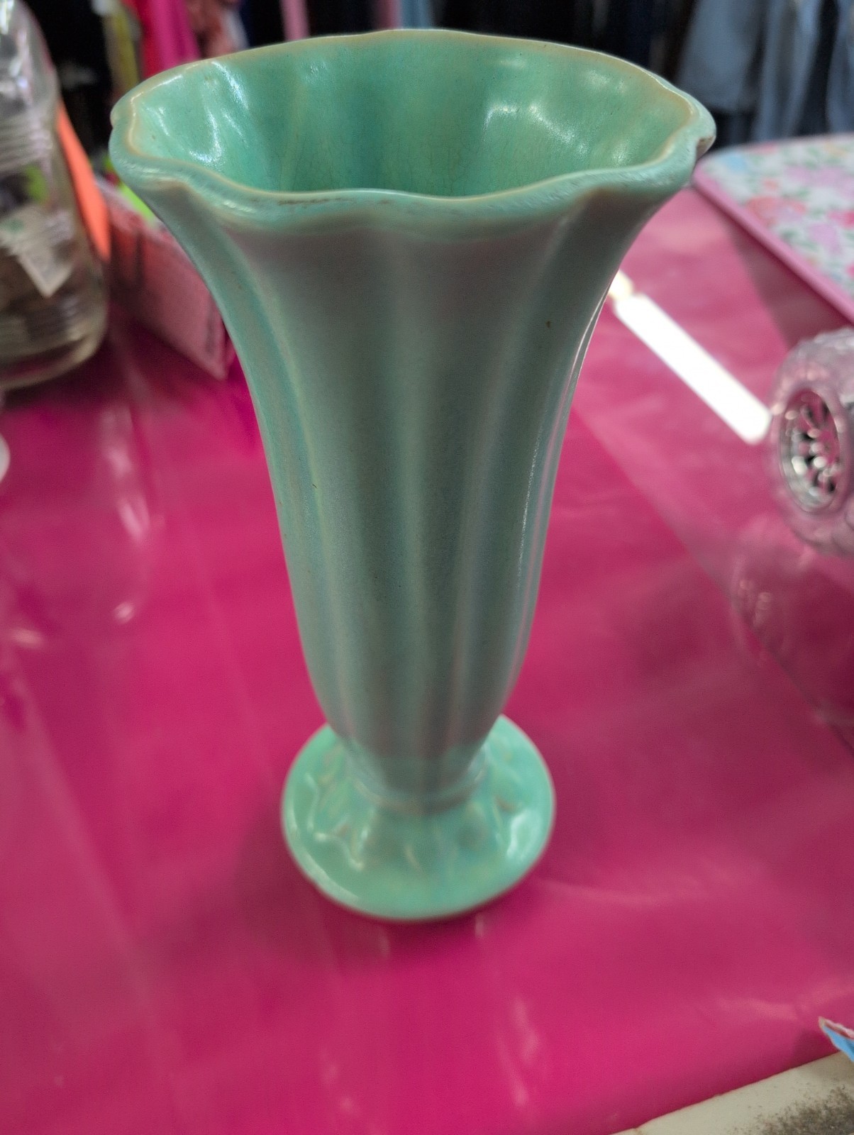 Vintage 1930s California Catalina Island Pottery Vase Green Made In USA. 1133
