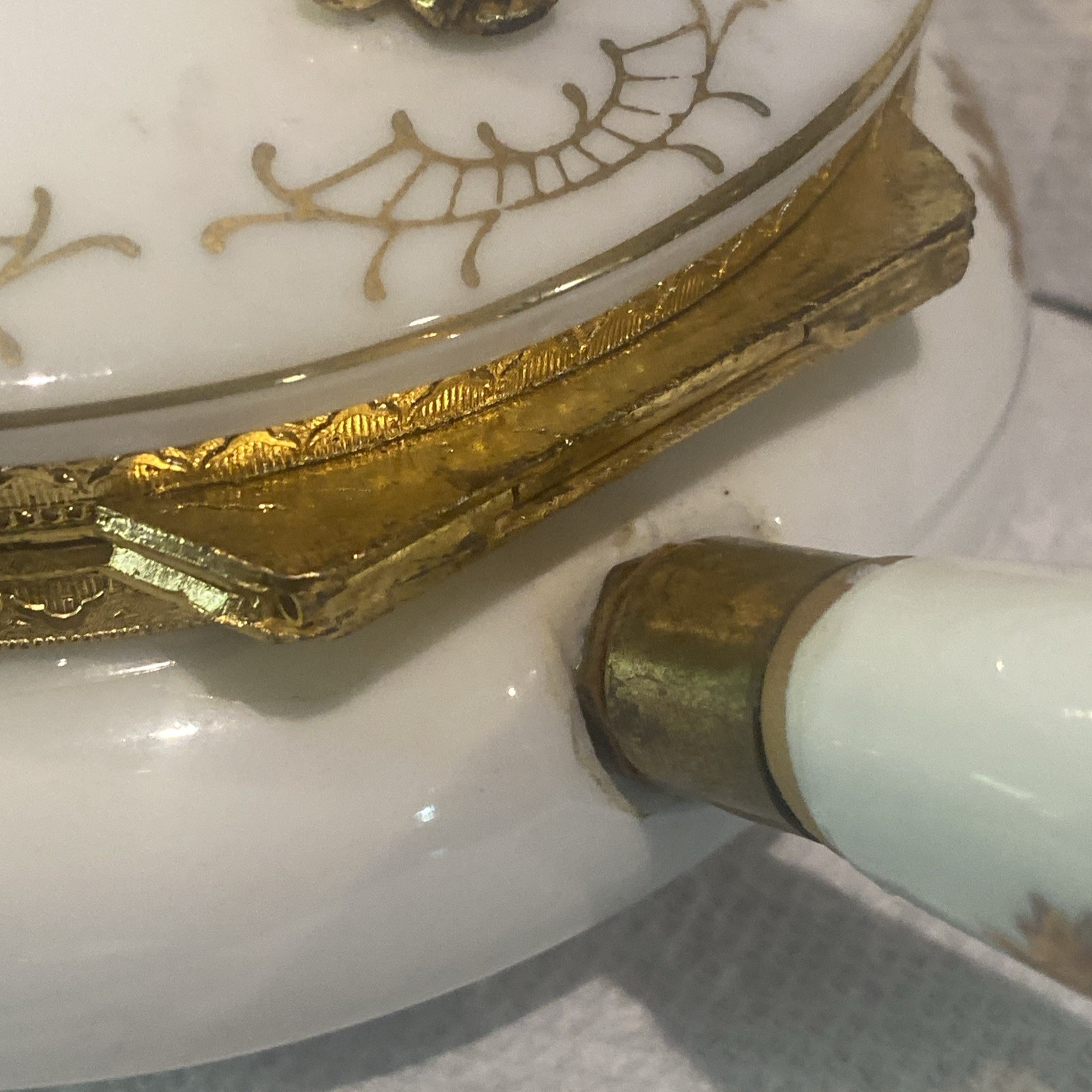 Andrea by Sadek Porcelain Silent Butler: Hinged Crumb Catcher Roses & Gold