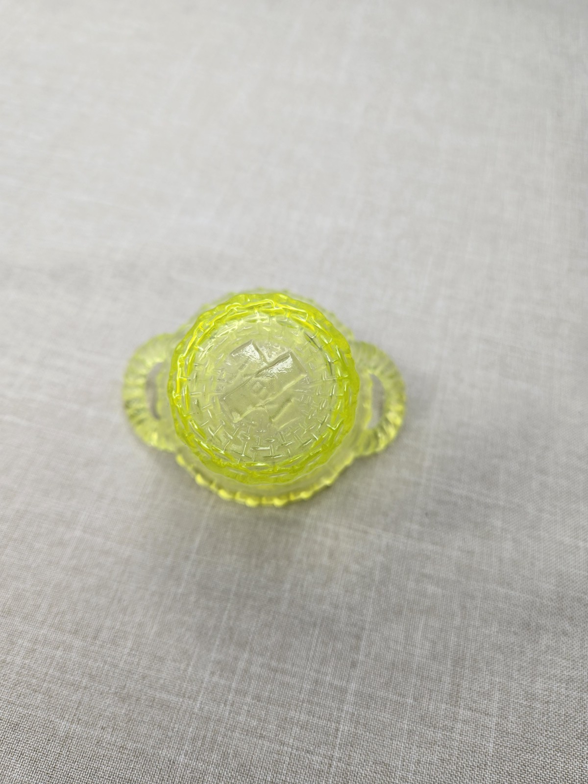 VASELINE VTG Boyd Green Glass Basket 2.25″ tall Toothpick Holder