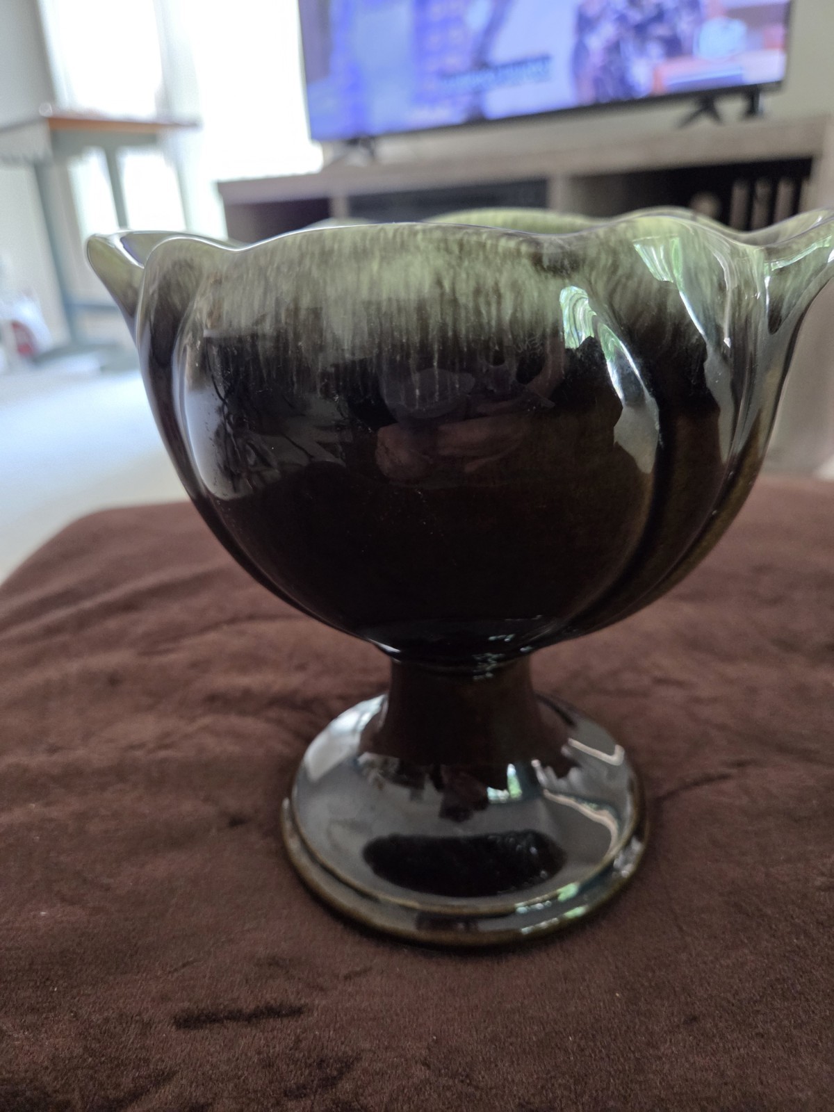 Vintage Hull Pottery Glazed Green Tulip Pattern Planter