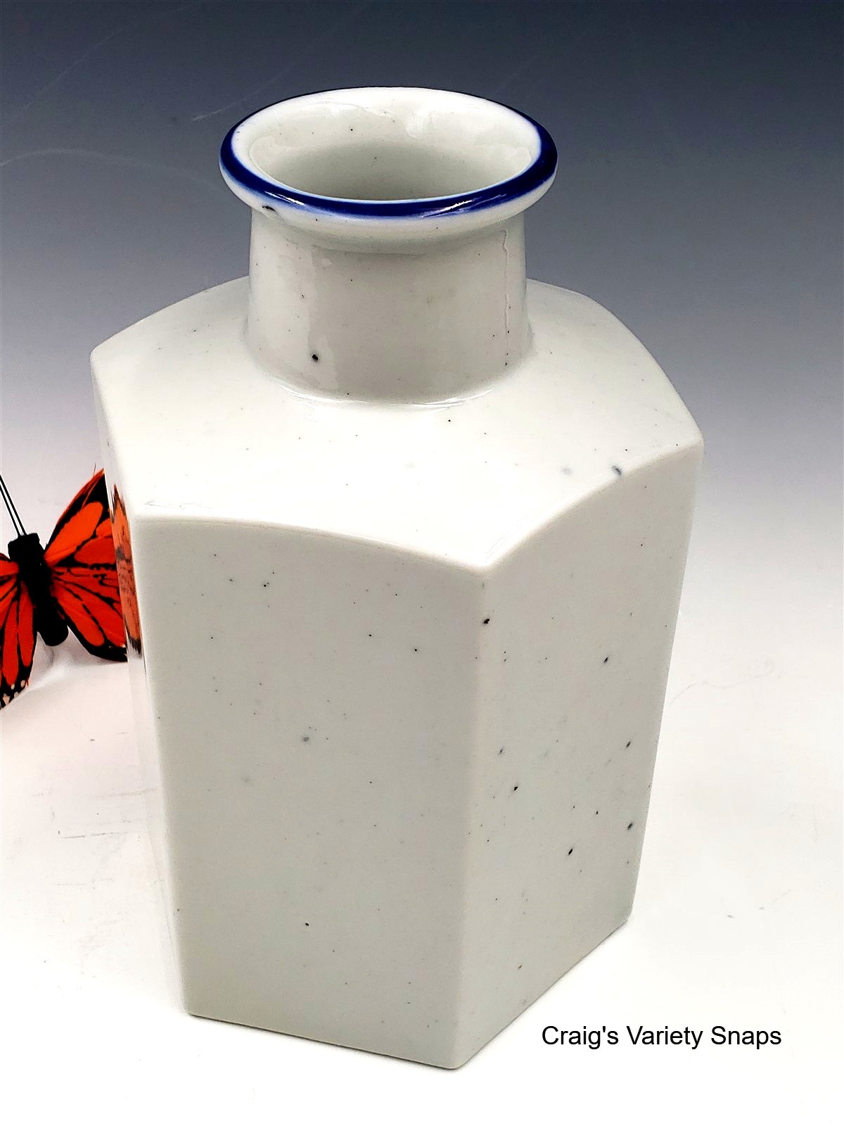 Dansk Delft Vase