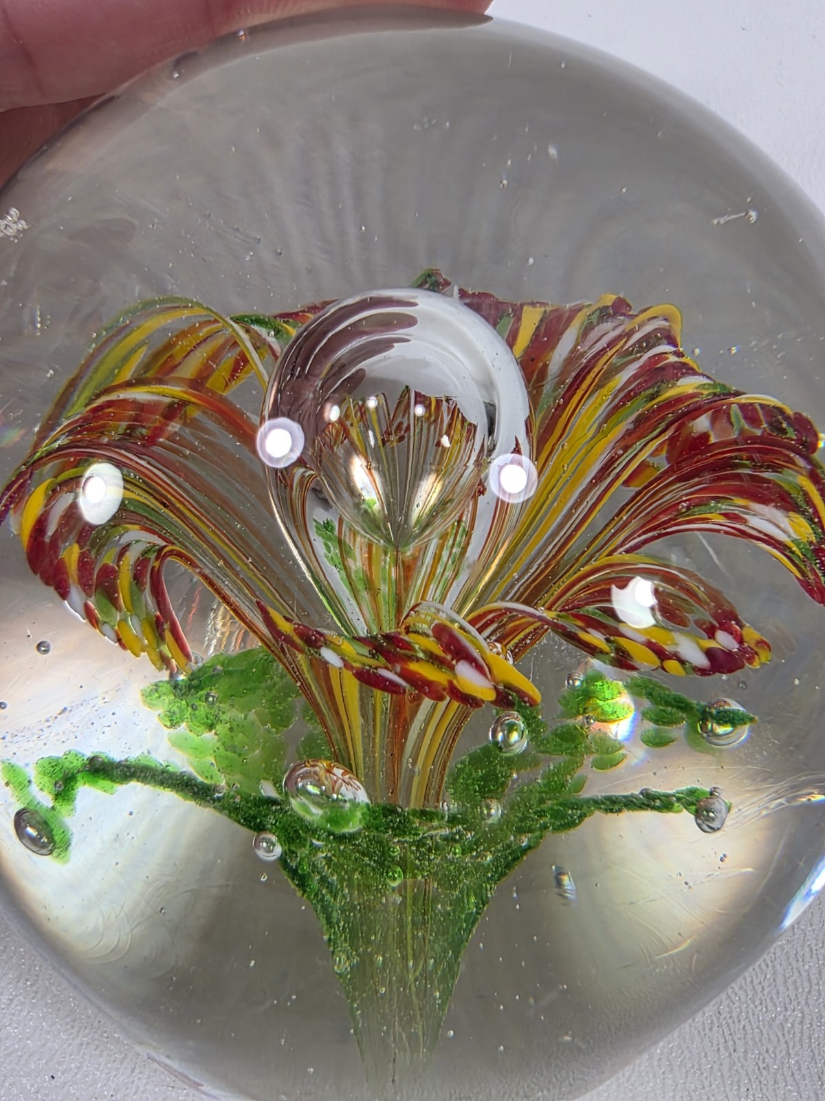 VTG Hand Blown Art Glass Controlled Bubble Paperweight Spring Flower Lily 3.25”