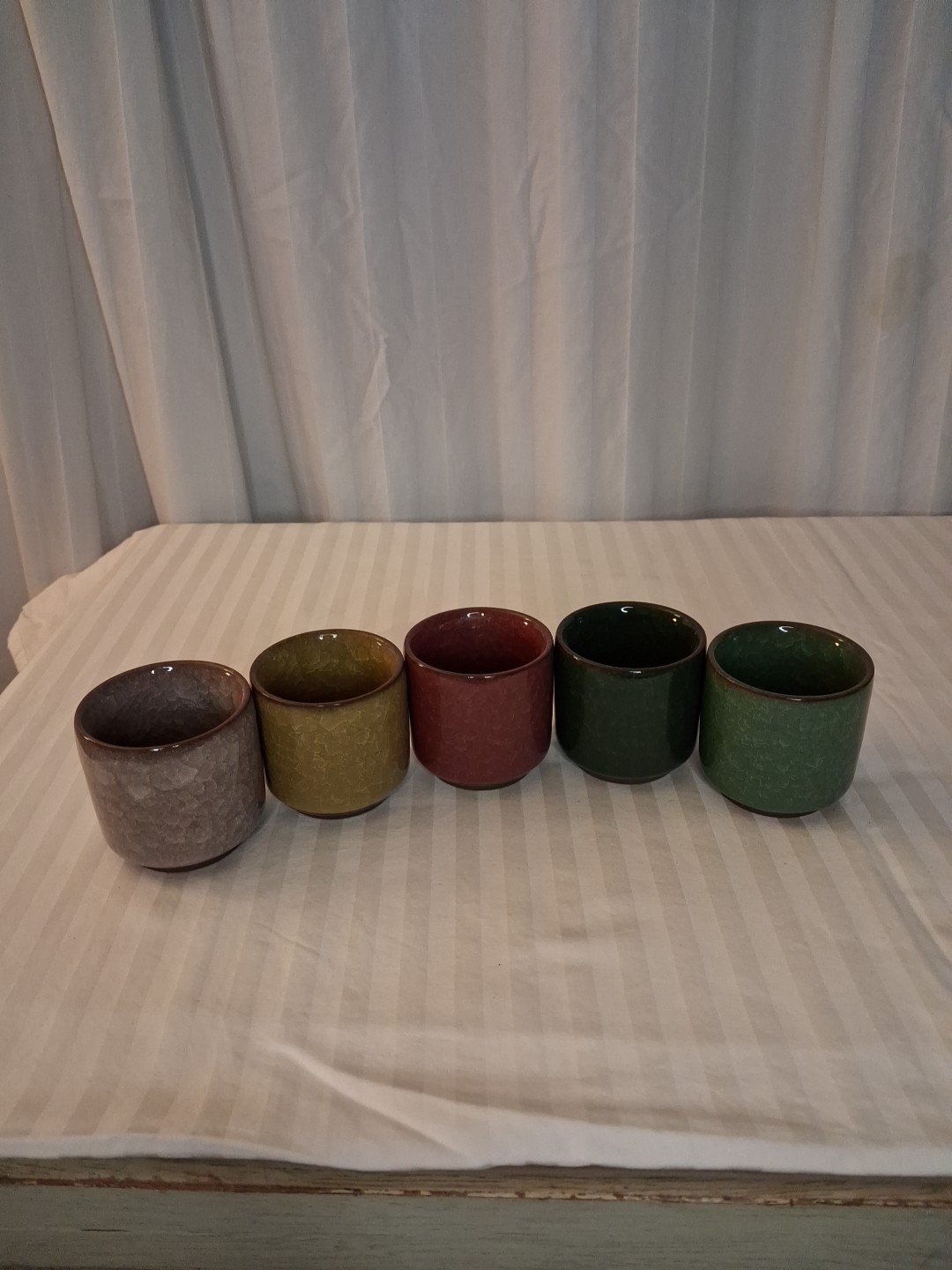 Vintage mini ceramic planters 2 1/2 inches