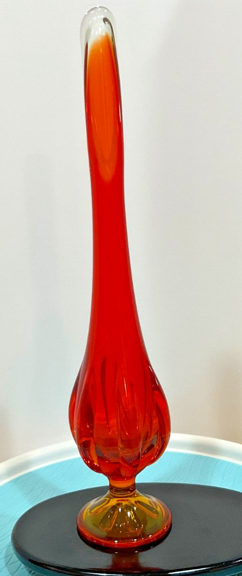 RARE VTG VASE -Viking Glass Epic 6 Petal in persimmon 12 1/8″ TALL