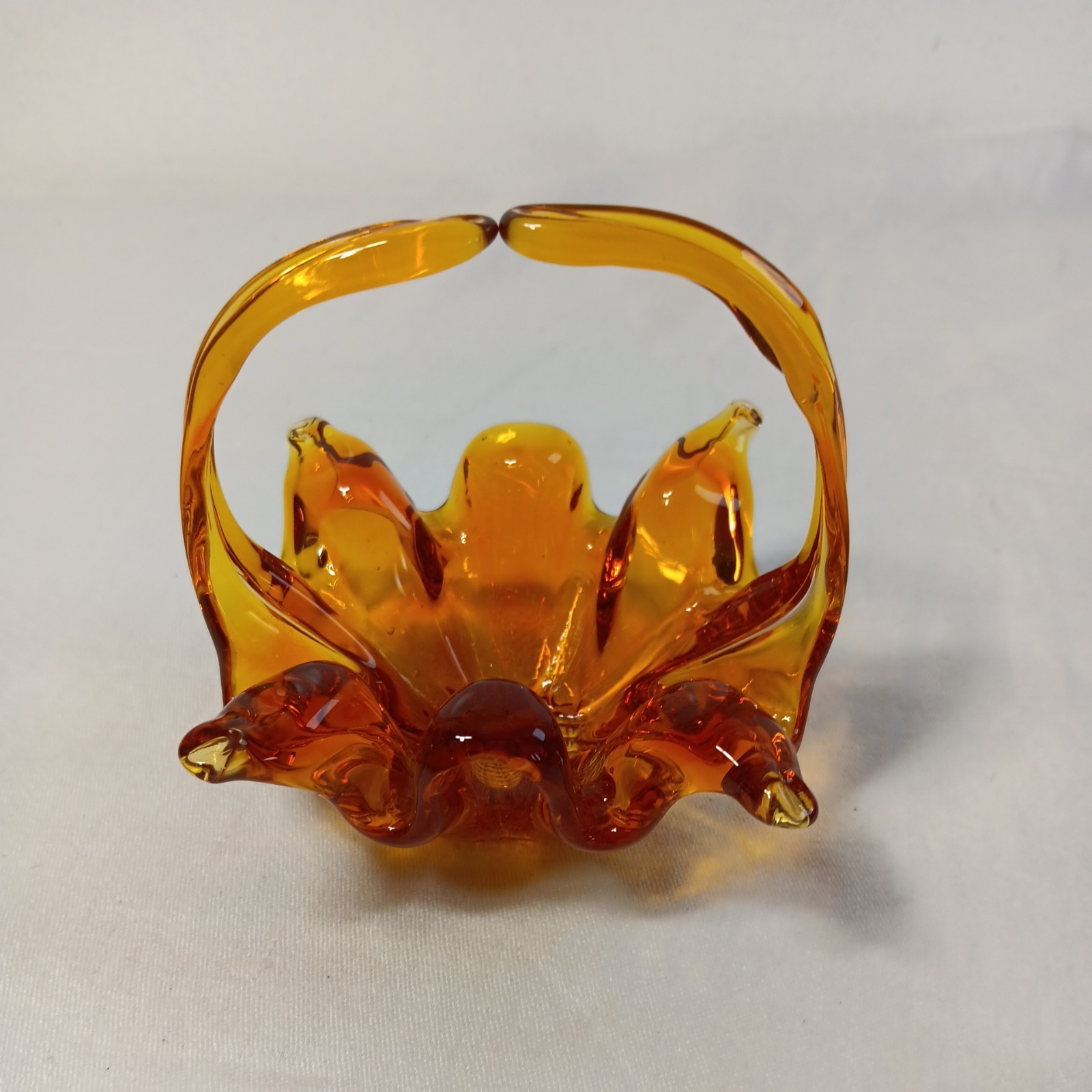 Beautiful Amber Chalet Art Glass Trinket Basket 3.5″H Cadmium Glow