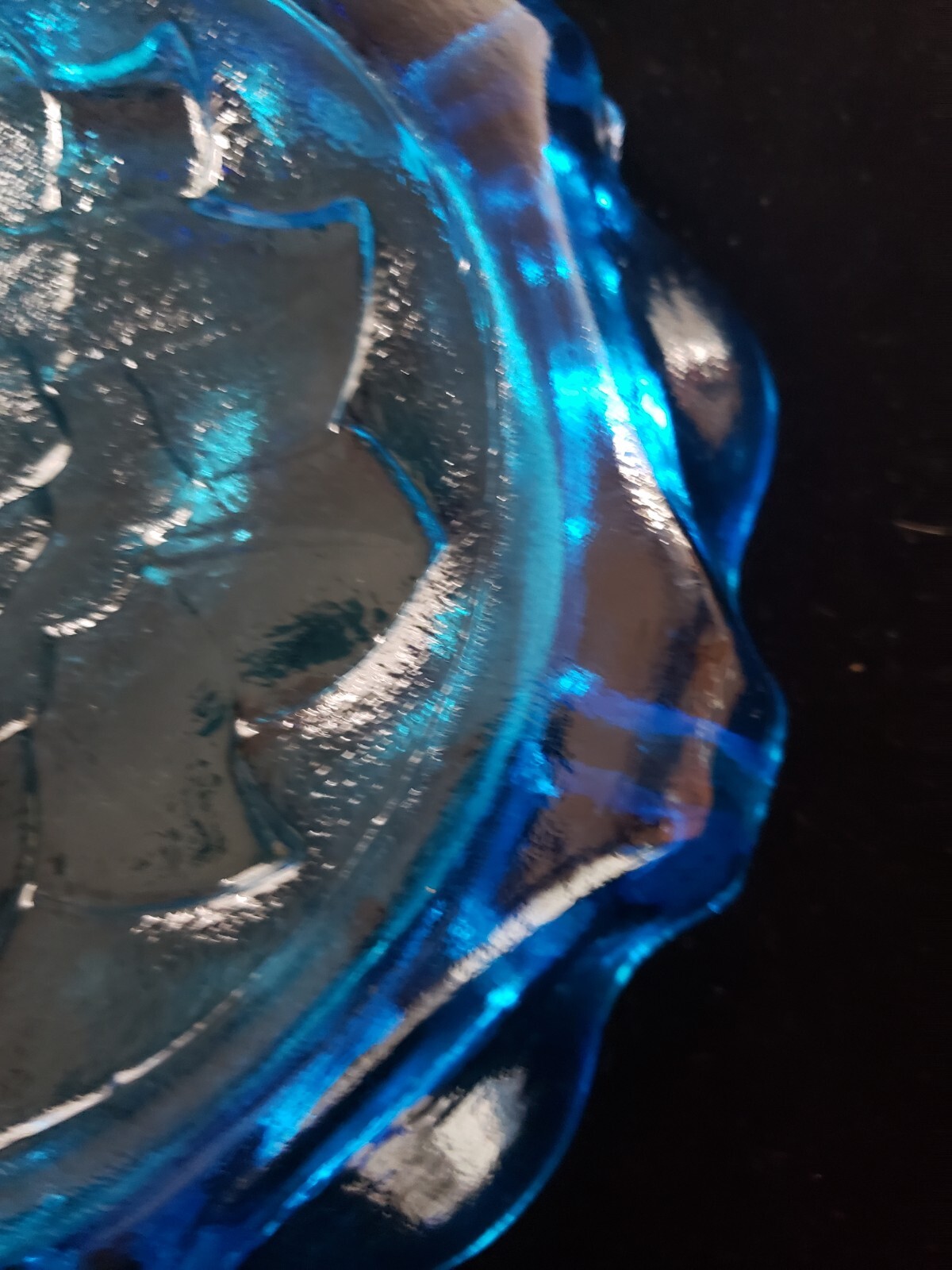 Vintage Heavy Blue Indiana Glass Ashtray Floral Bottom Tiara Lotus 4.6 lb 9.5 in
